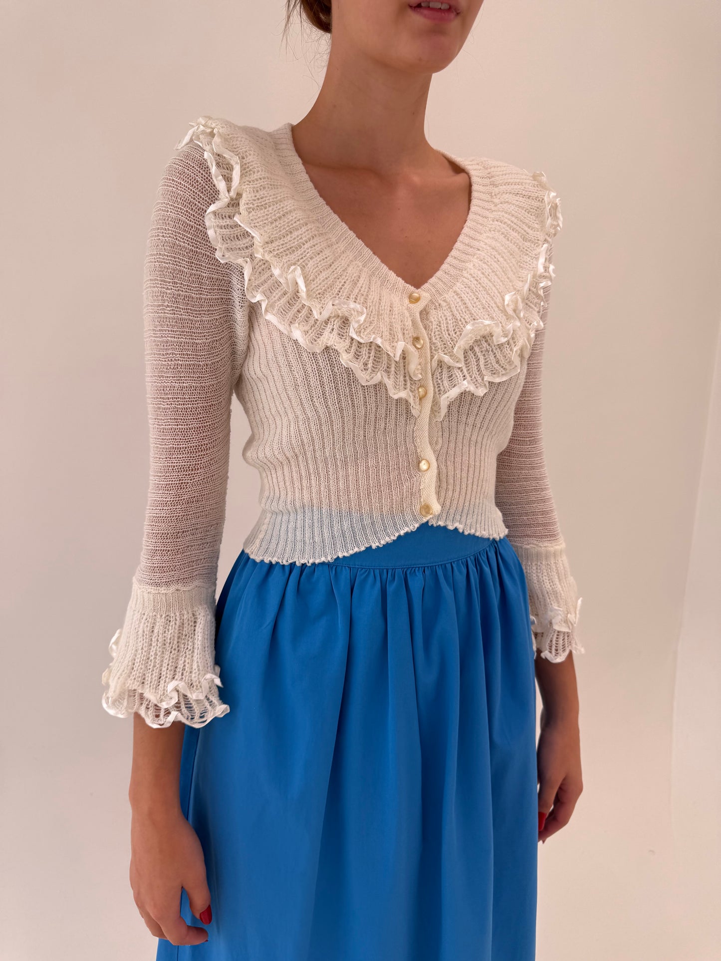 Cardigan vintage din lanita extrafina ultra feminin cu guler dublu cambrat new old stock
