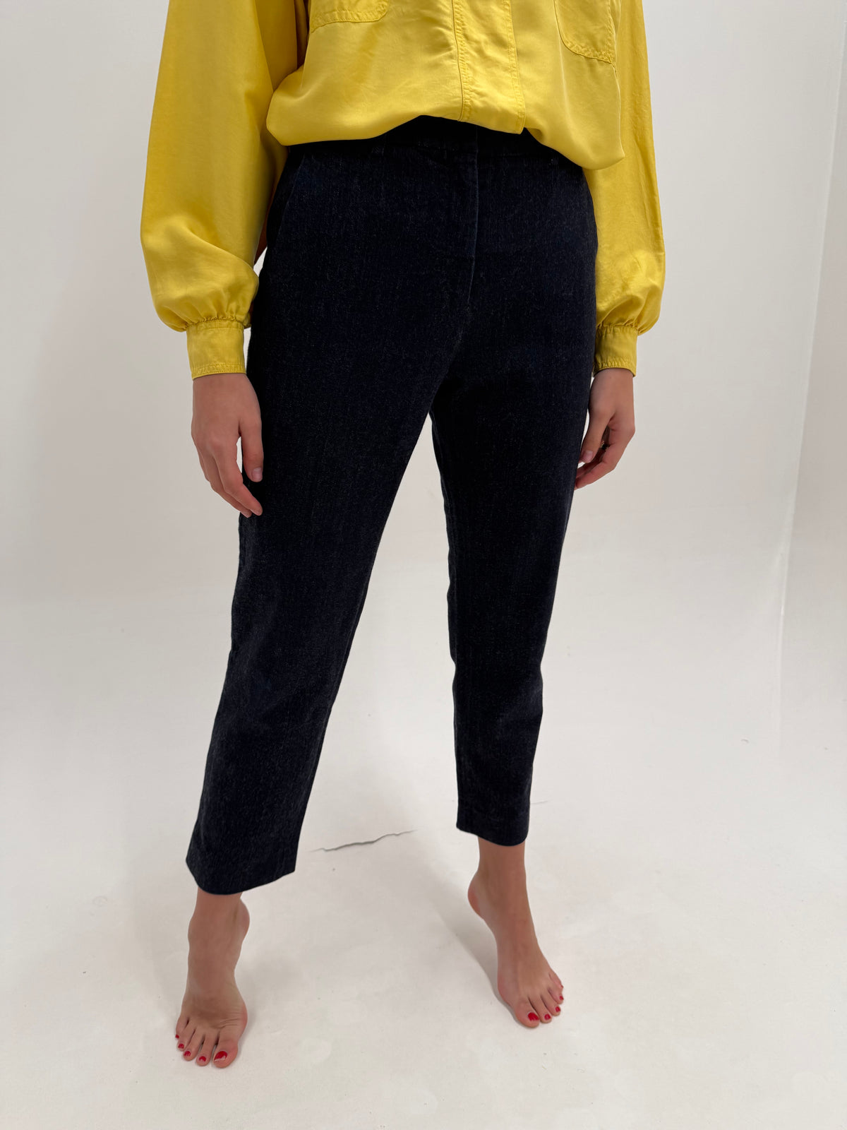 Jeans Max Mara din bumbac gros moale în croi chinos