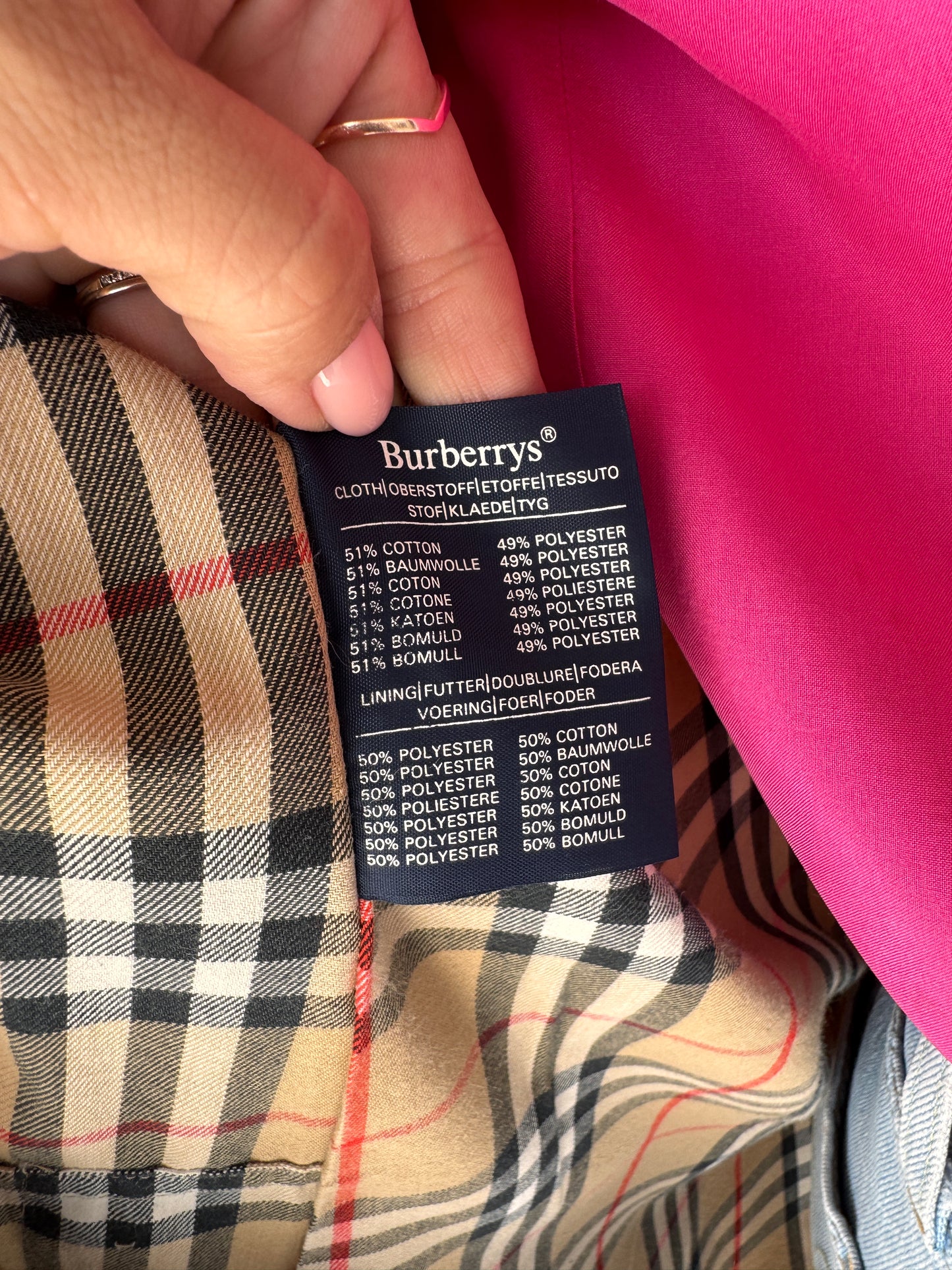 Trench vintage Burberry camel impermeabil cu talie marcată reglabilă