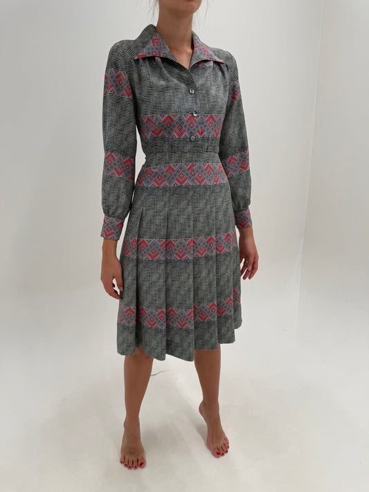 Rochie old vintage anii 70 din mătase naturală cu print geometric