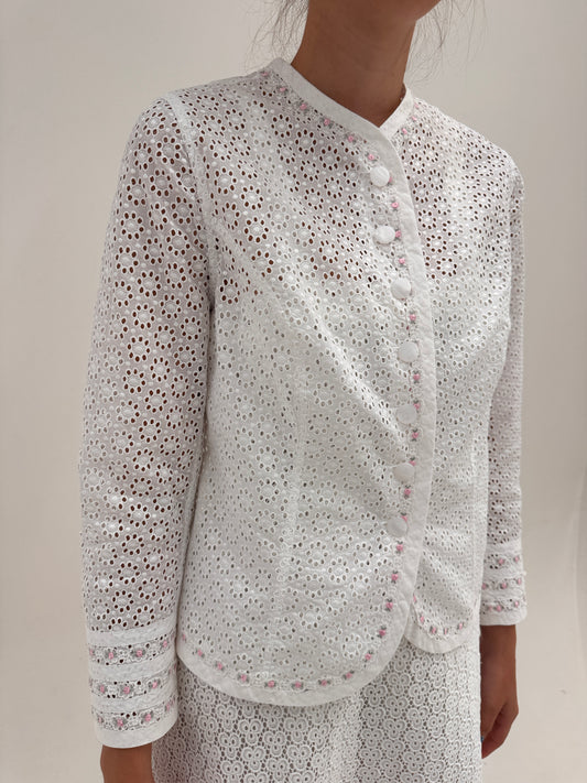 Sacou excepțional integral brodat cu aplicații delicate din dantelă și broderie anglaise