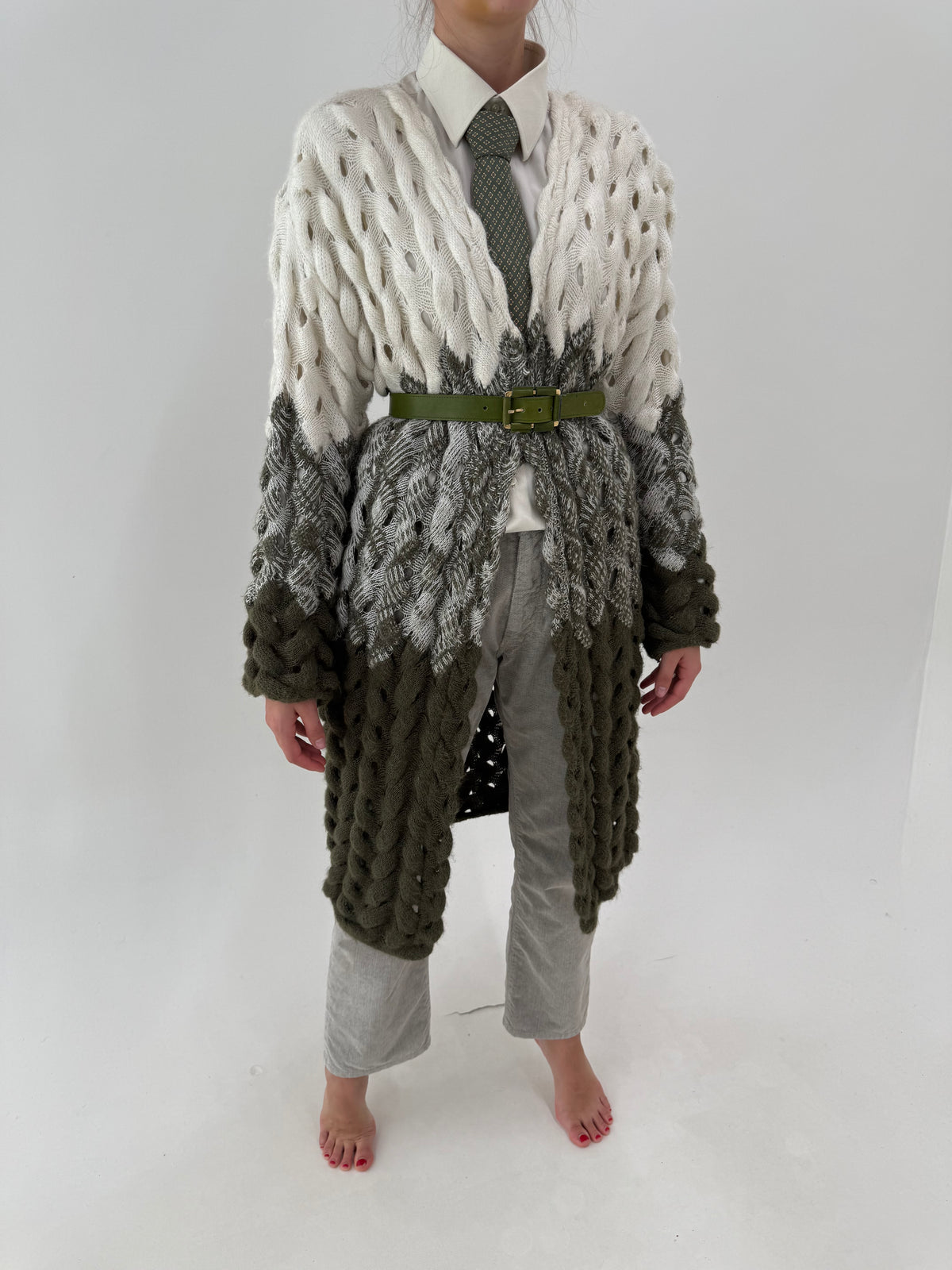 Mantou spectaculos din tricot texturat de lana cu efect degrade