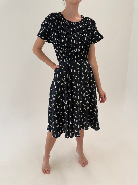 LBD vintage negru cu print delicat și talie ultra înaltă marcată și buzunare
