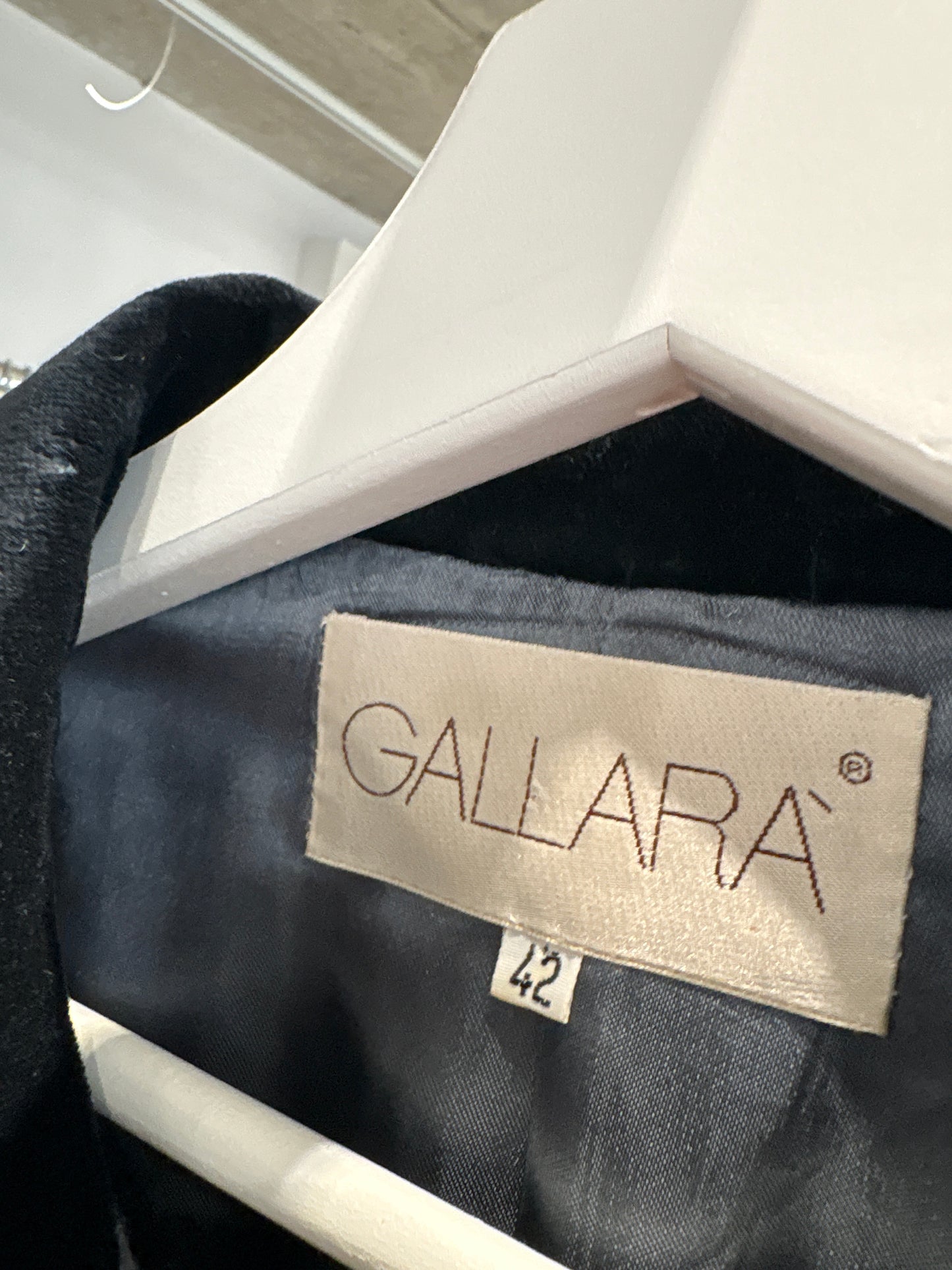 Costum vintage high end italian din lan excepțională în croi chic