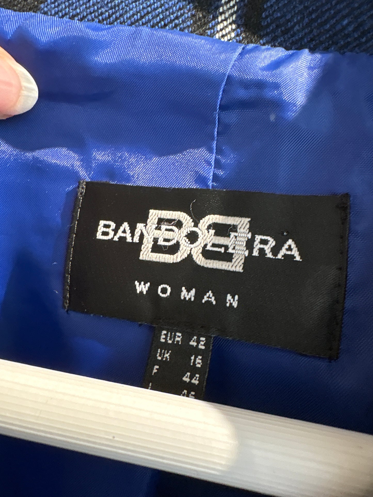 Sacou cambrat în carouri albastru regal din lana extrafina