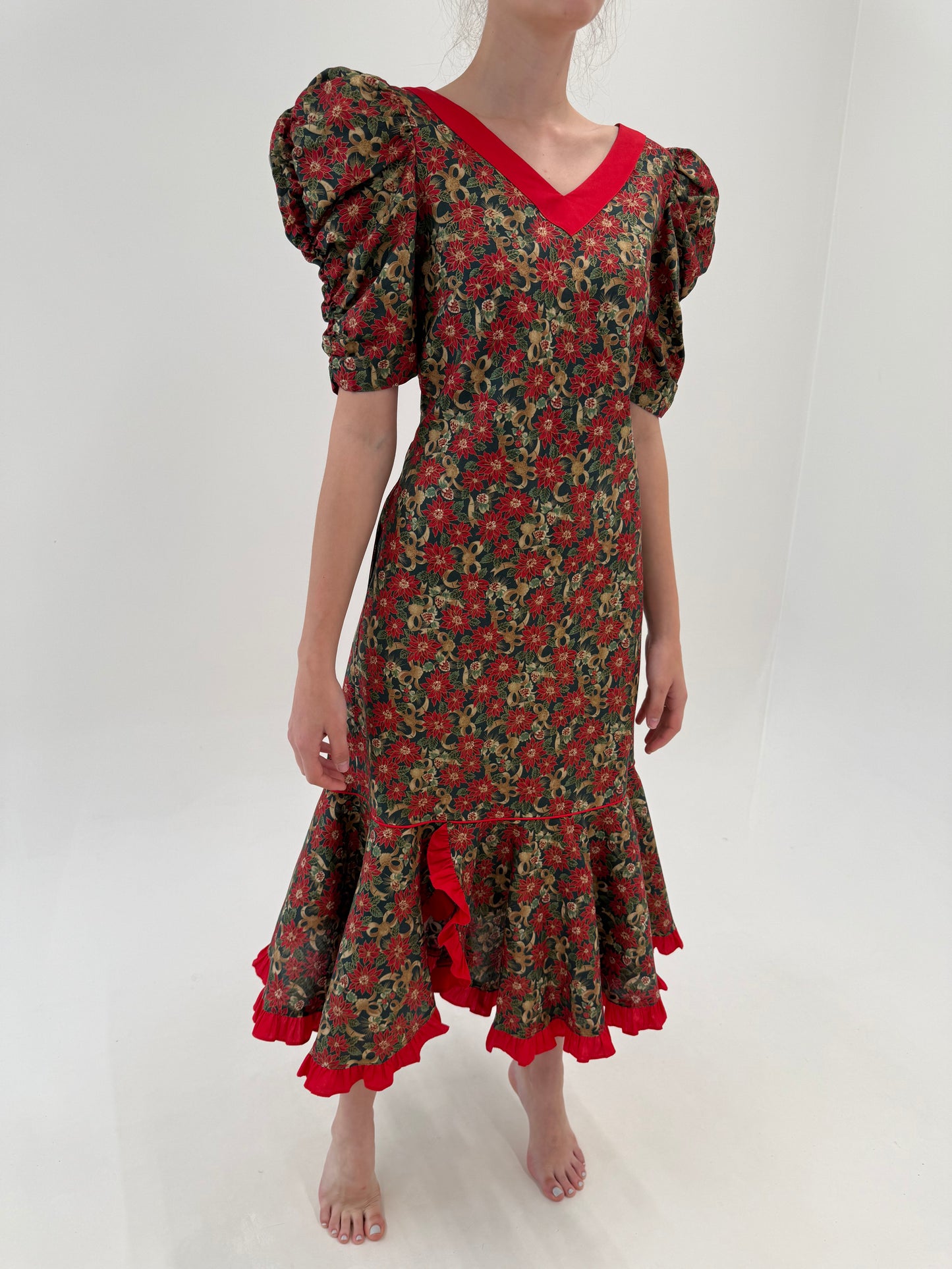 Rochie vintage excepțională în croi mermaid din pânză de bumbac
