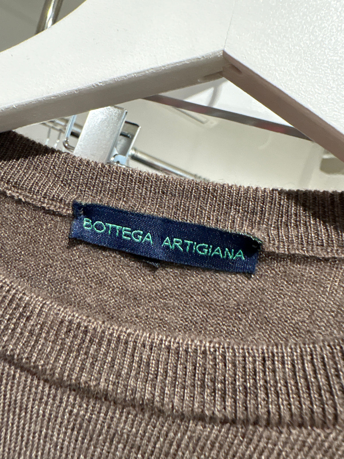 Pulover light taupe italian din lana merino extrafina crew neck