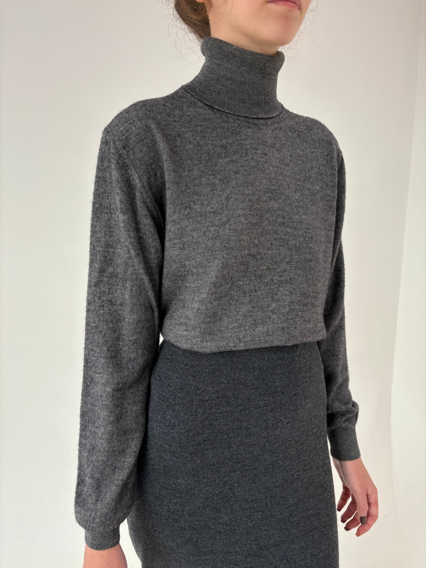 Maleta din lana merino extrafina cu manșete îngustate