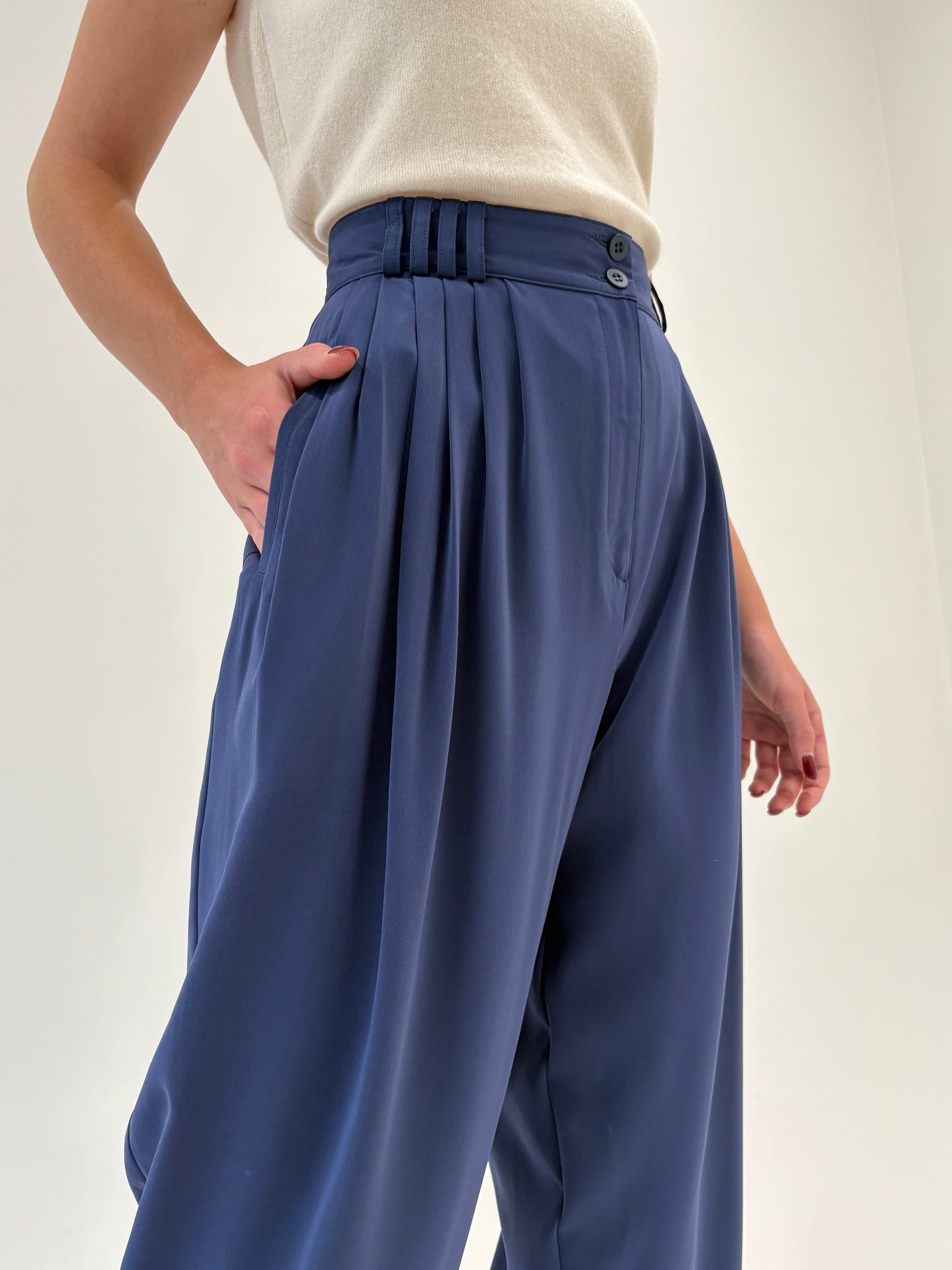 Pantaloni cu talie ultra ultra înaltă și pense de la zi la seară