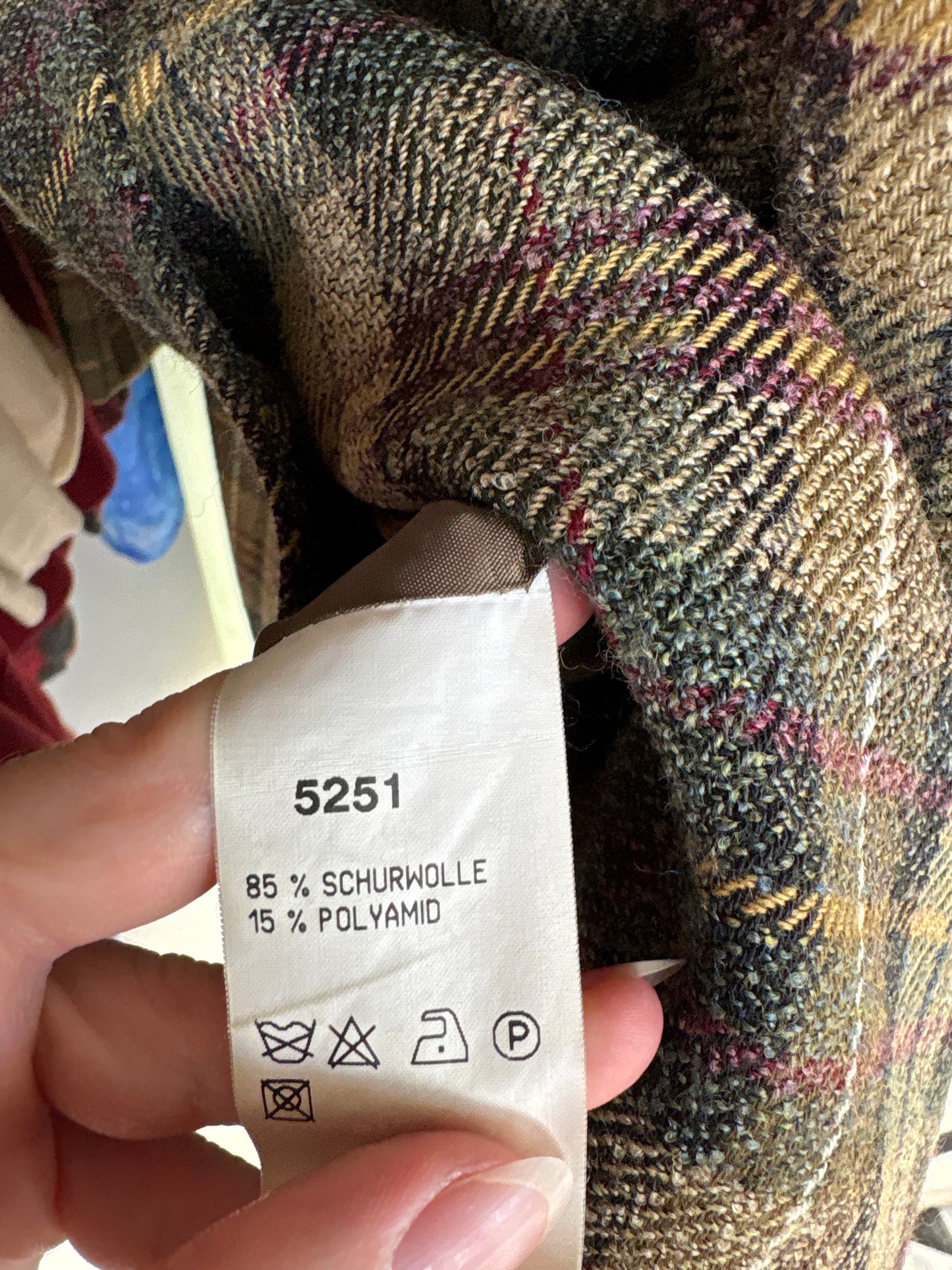 Sacou din tweed de lana în combinație superbă de culori