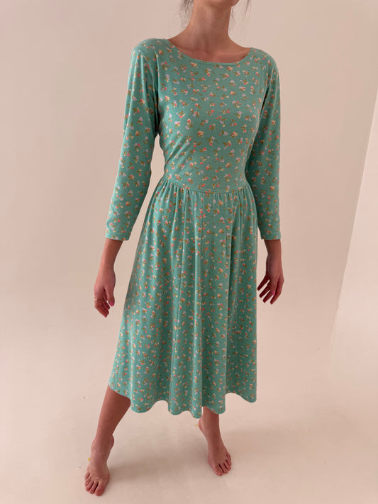 Rochie vintage din bumbac în croi ușor cambrat cu buzunare și culori