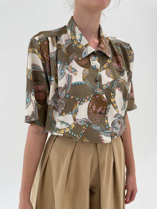 Cămașa vintage cu print baroc în croi lejer cu bust drapat