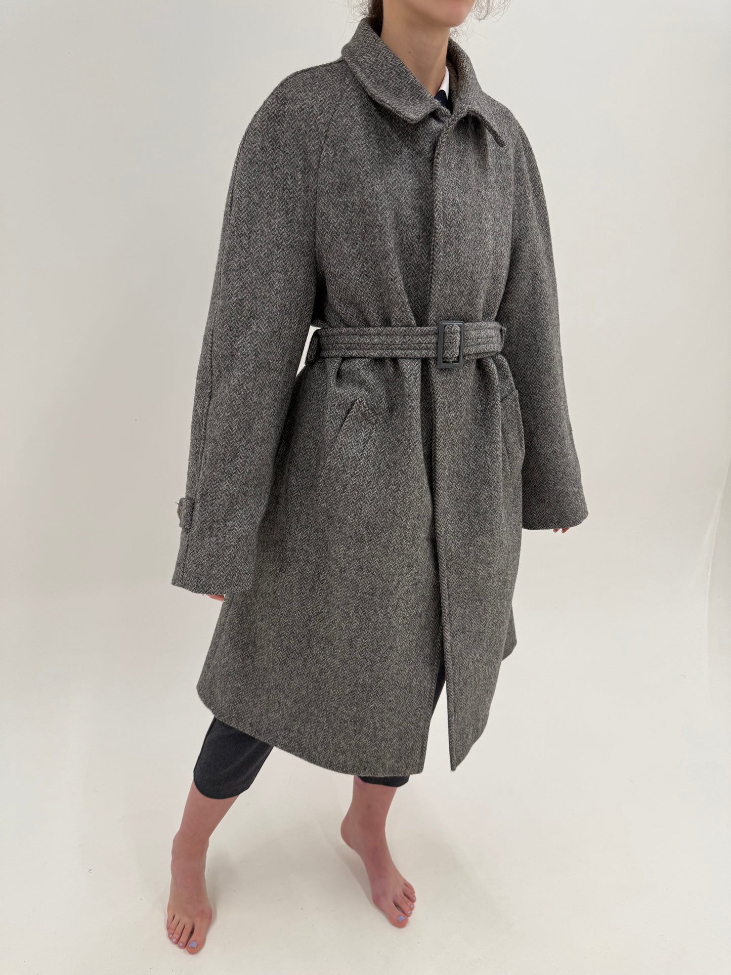 Palton italian din tweed gros de lana în nuanțe de gri cu cordon