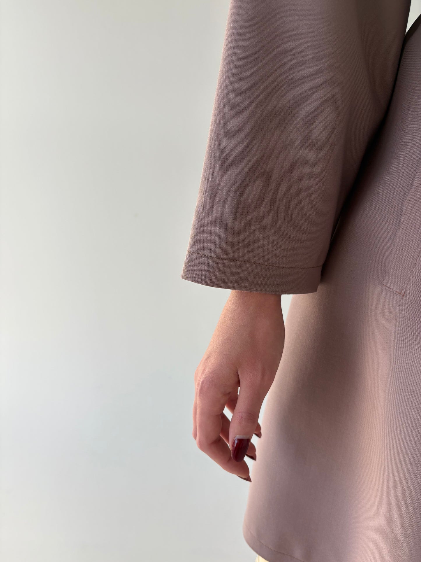 Pardesiu în croi în stil Balenciaga din lana pura virgină certificată