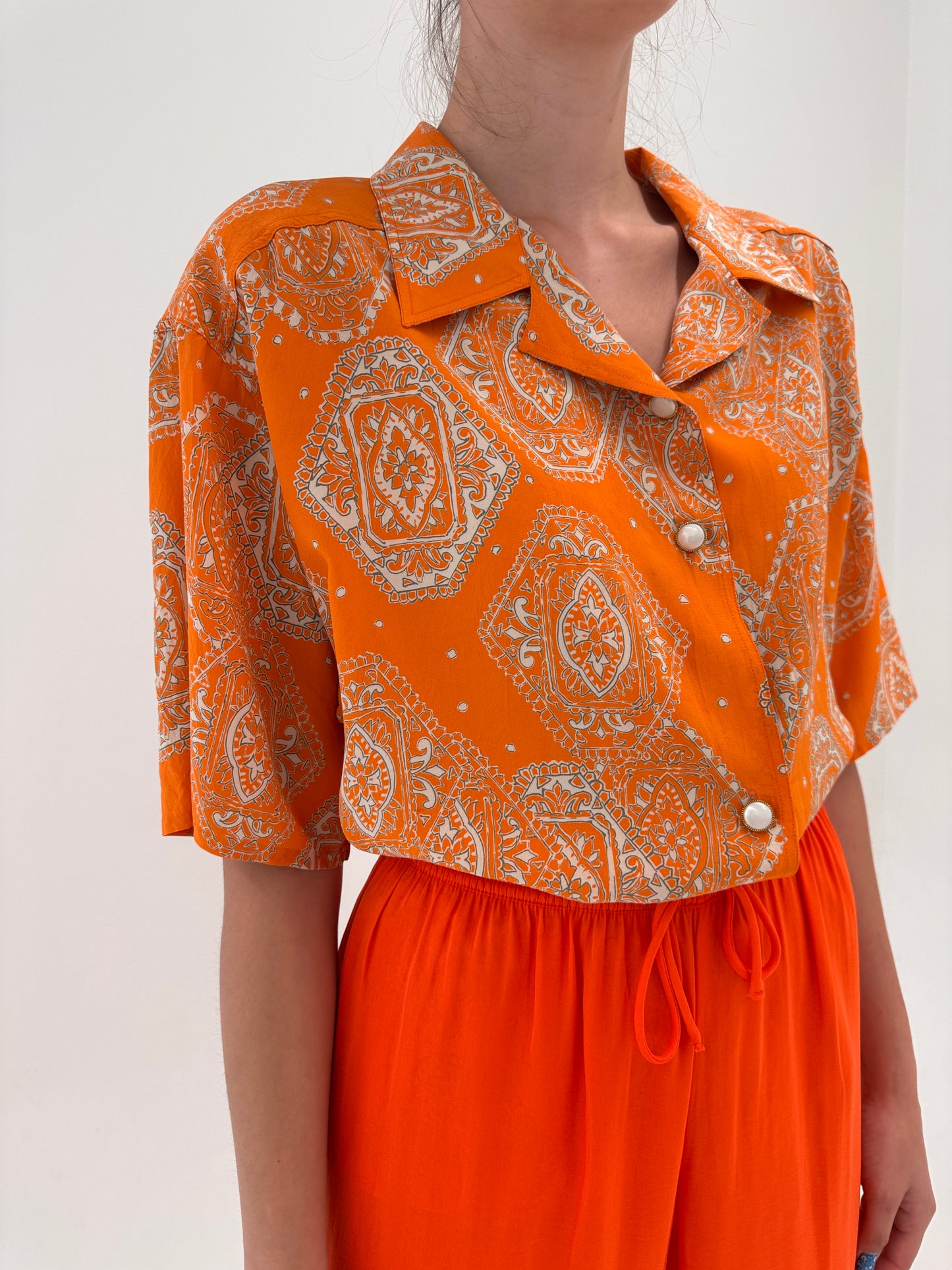 Cămașa vintage italiană oranj din mătase naturală cu print paisley