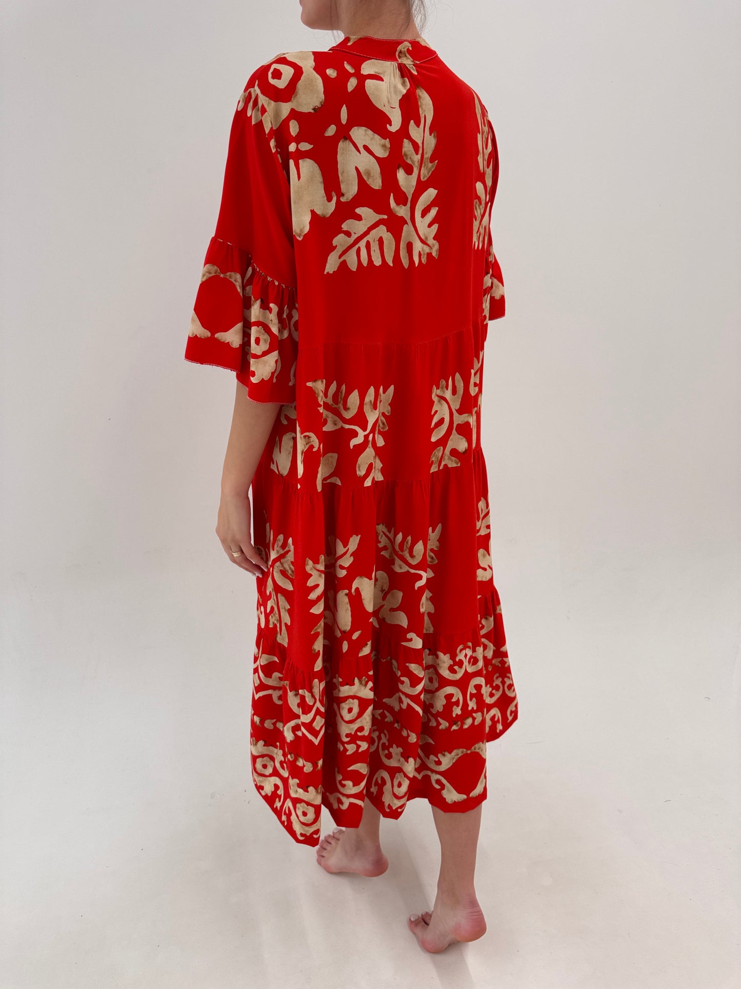 Rochie maxi tip kaftan cu print camel în croi lejer super vaporoasă