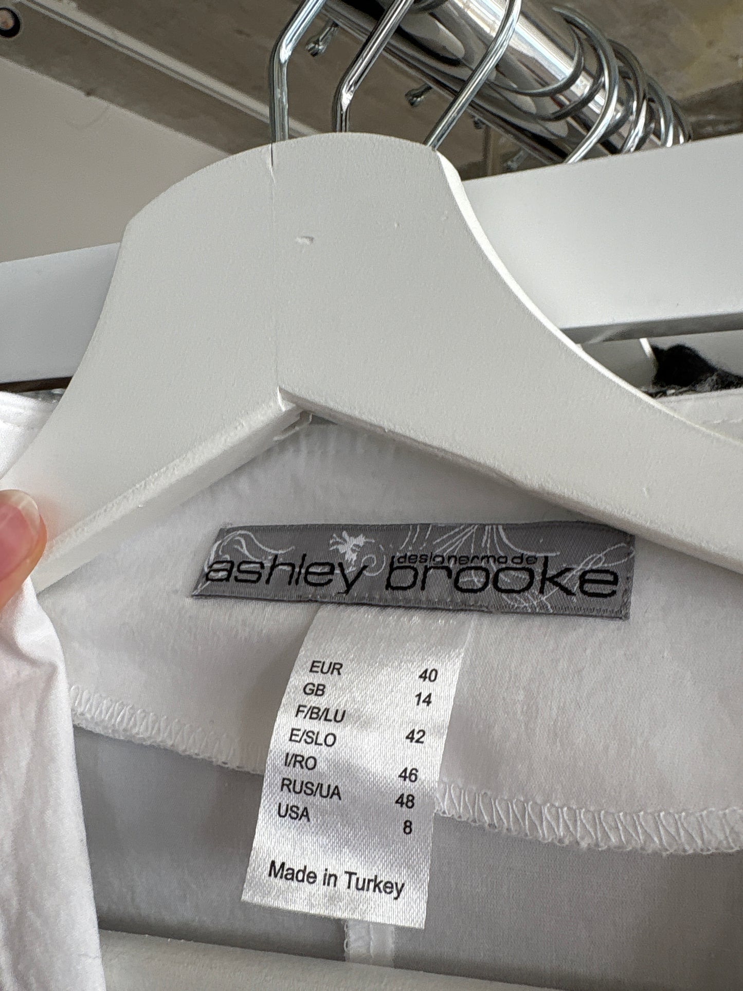 Cămașa premium în croi cambrat din poplin ușor strech ultra confort