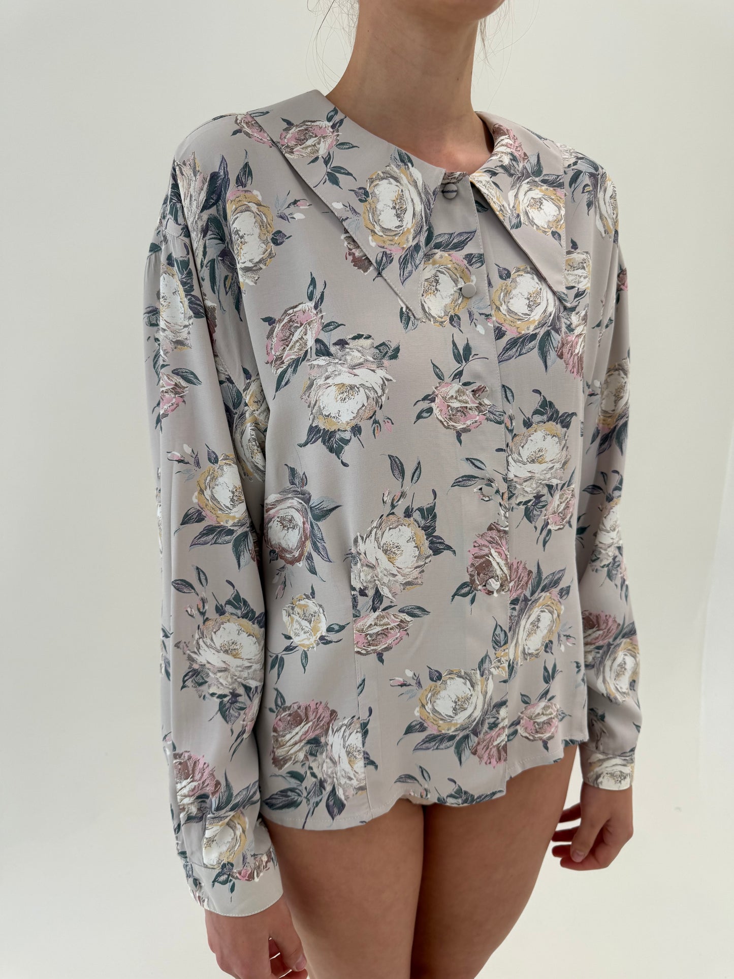 Set vintage excepțional warm gray cu print floral delicat și fustă spre maxi