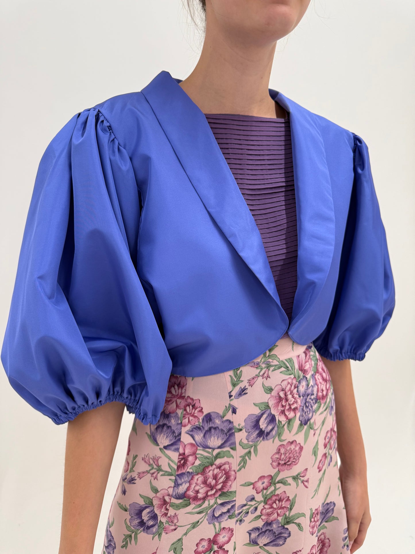 Sacou spectaculos din tafta cornflower blue cu mâneci bufante