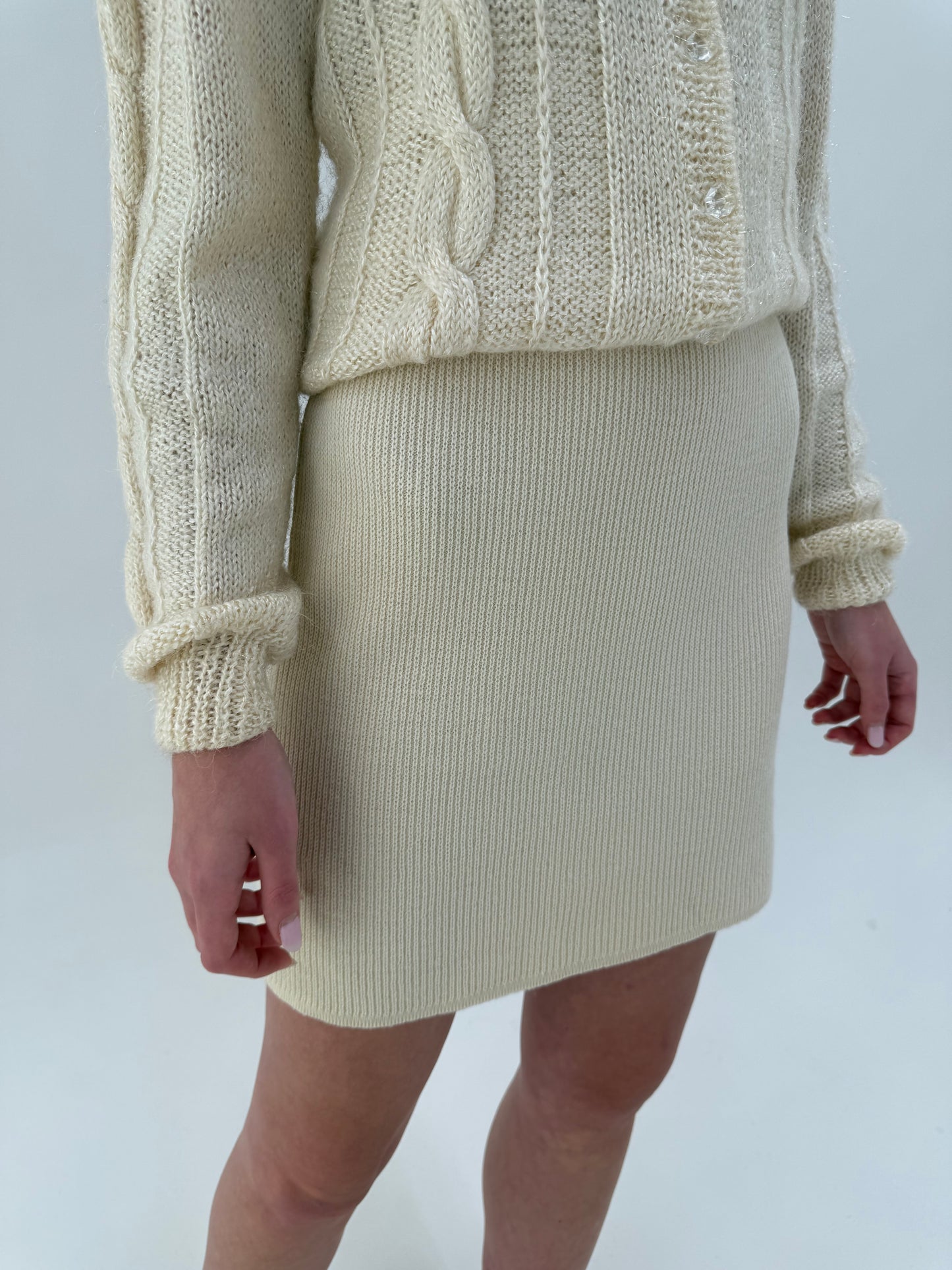 Fustă din jerse ribbed butter white din lana merino extafina de gramaj mare