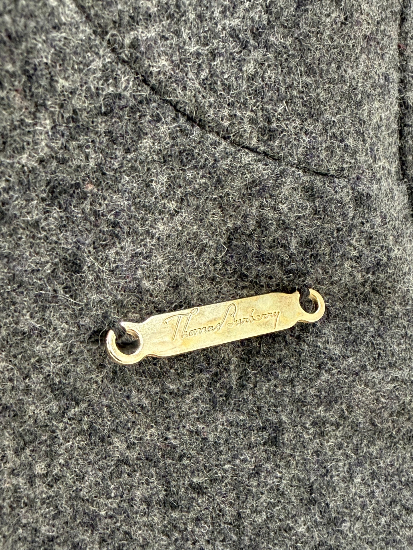 Rochie Burberry anii 90 din stofă de lana pieptănată în stilul preppy