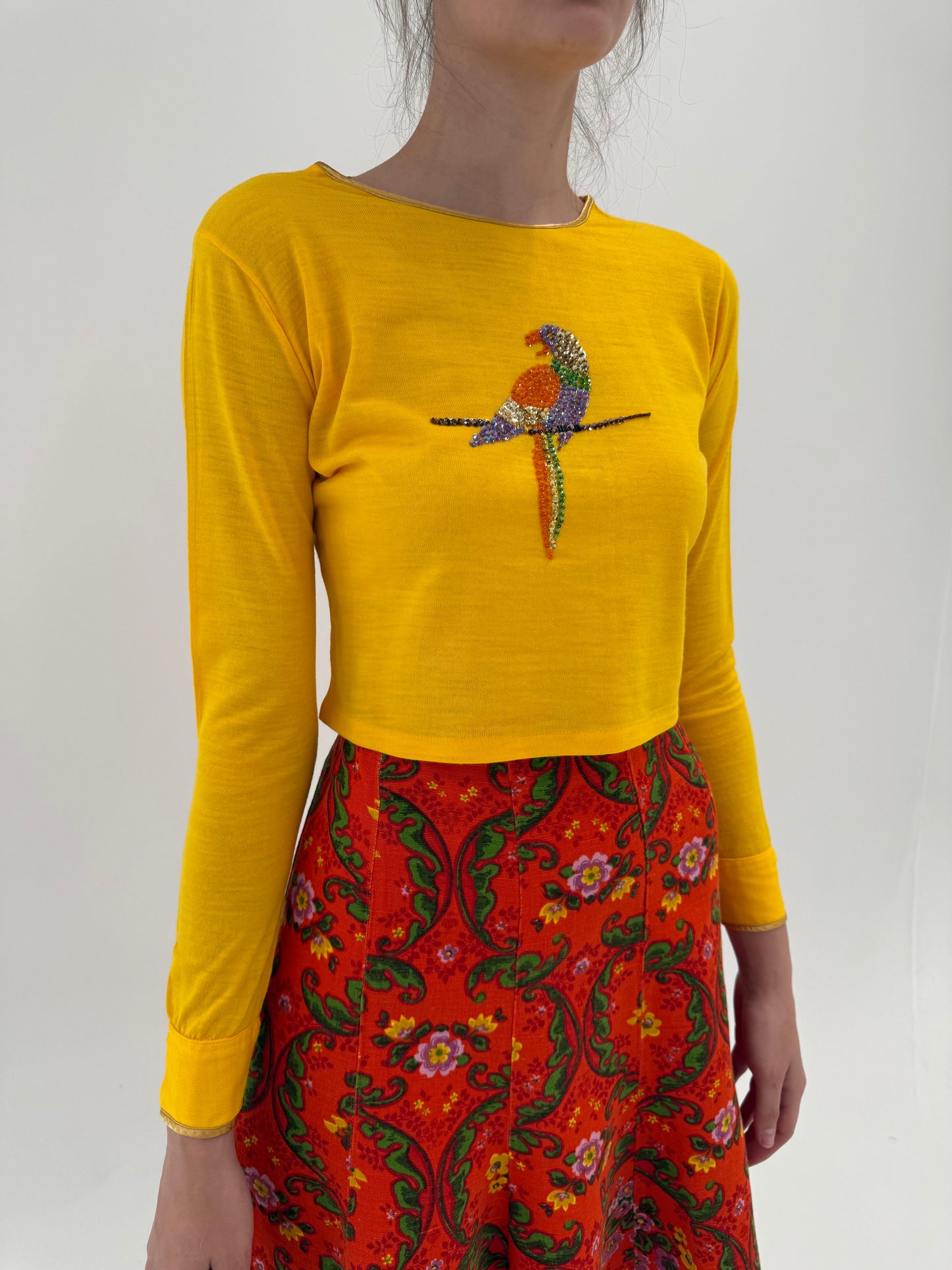 Soft knit de vară old vintage saffron yellow cu aplicații manuale delicate