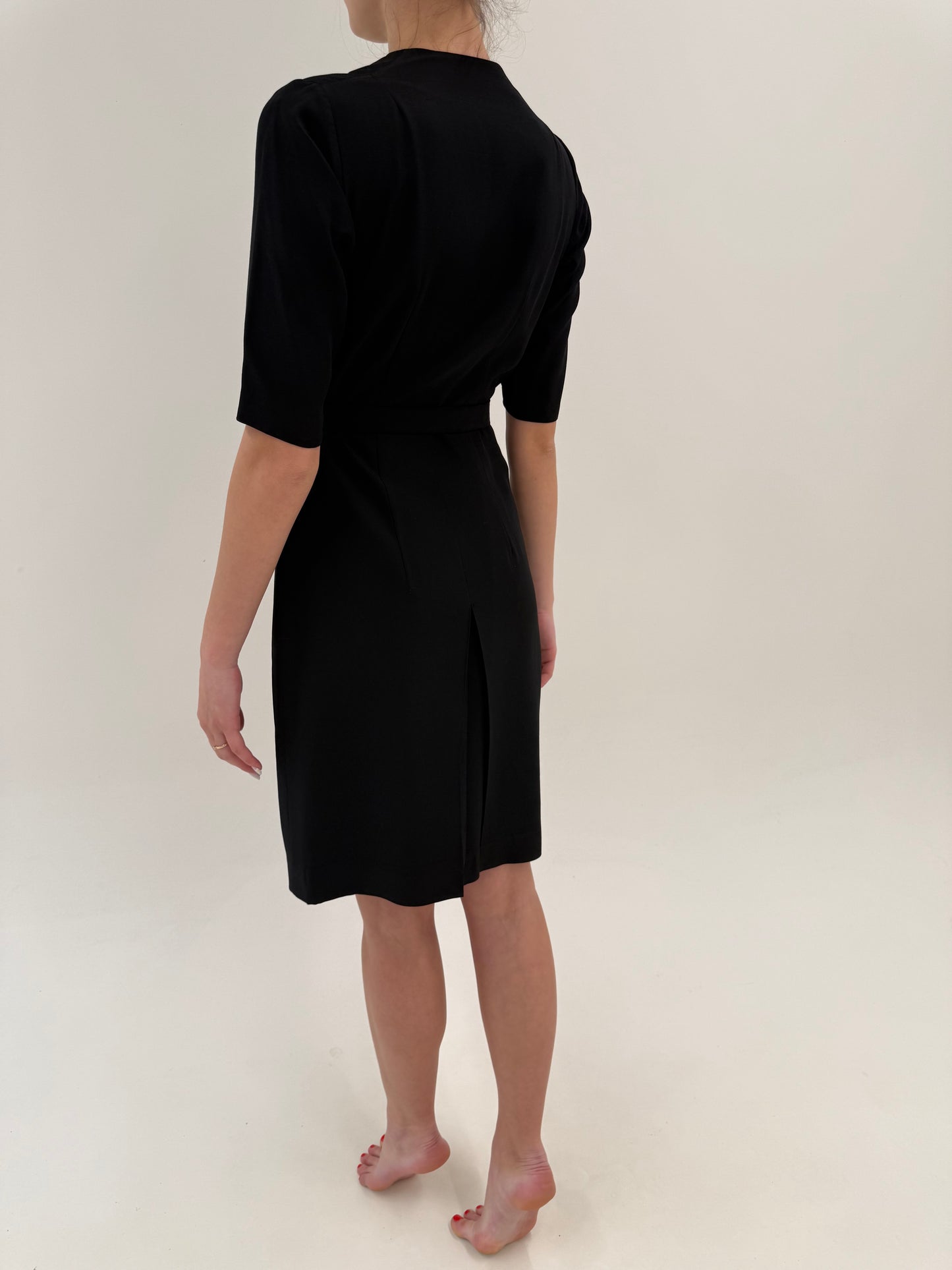 LBD vintage în croi cambrat cu talie marcată superb în croi tip sacou