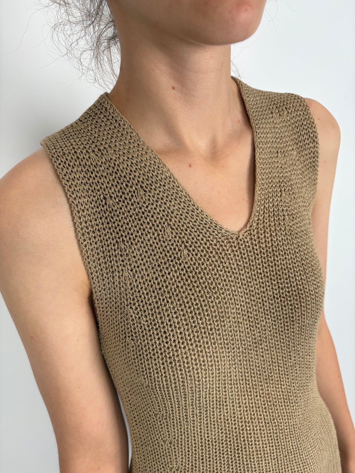 Top dark nude din jerse premium de vară