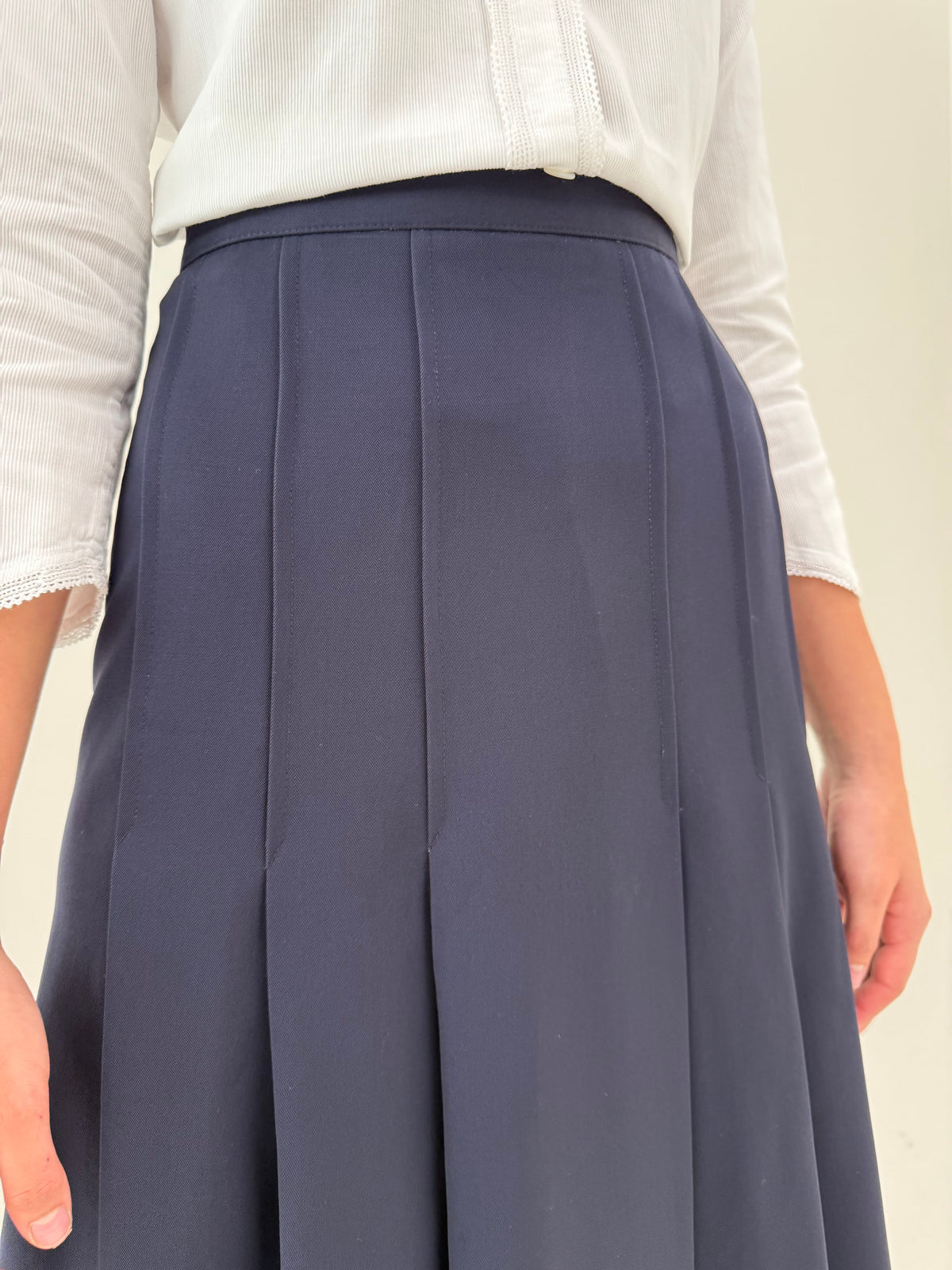 Fustă plisată midi Navy blue din twill extrafin de lana