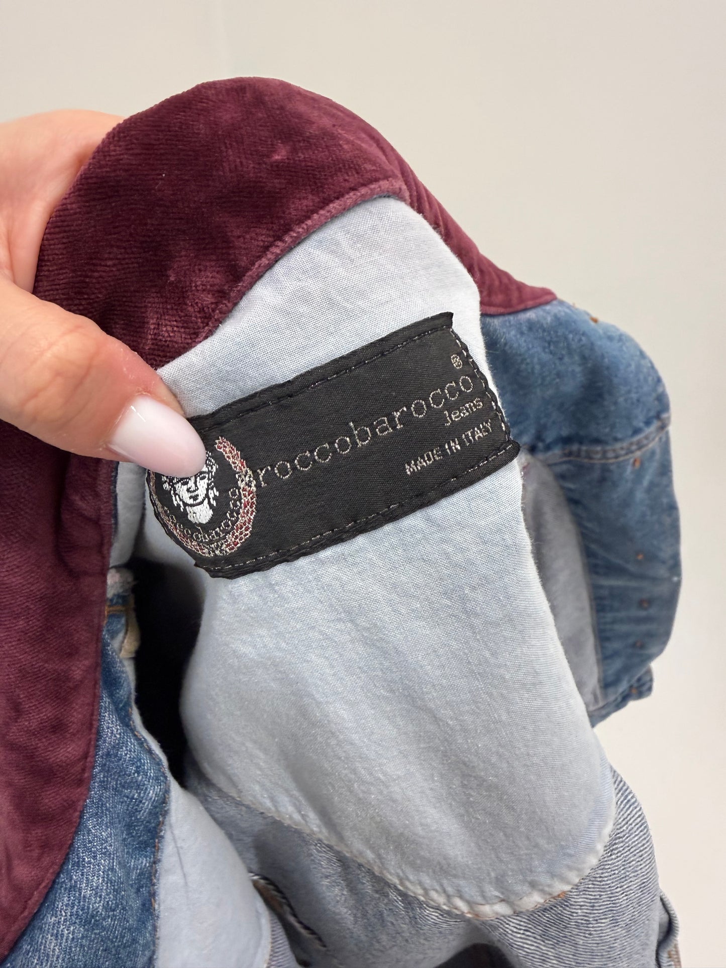 Geacă vintage bijuterie Rocco Barocco din jeans cu aplicații manuale