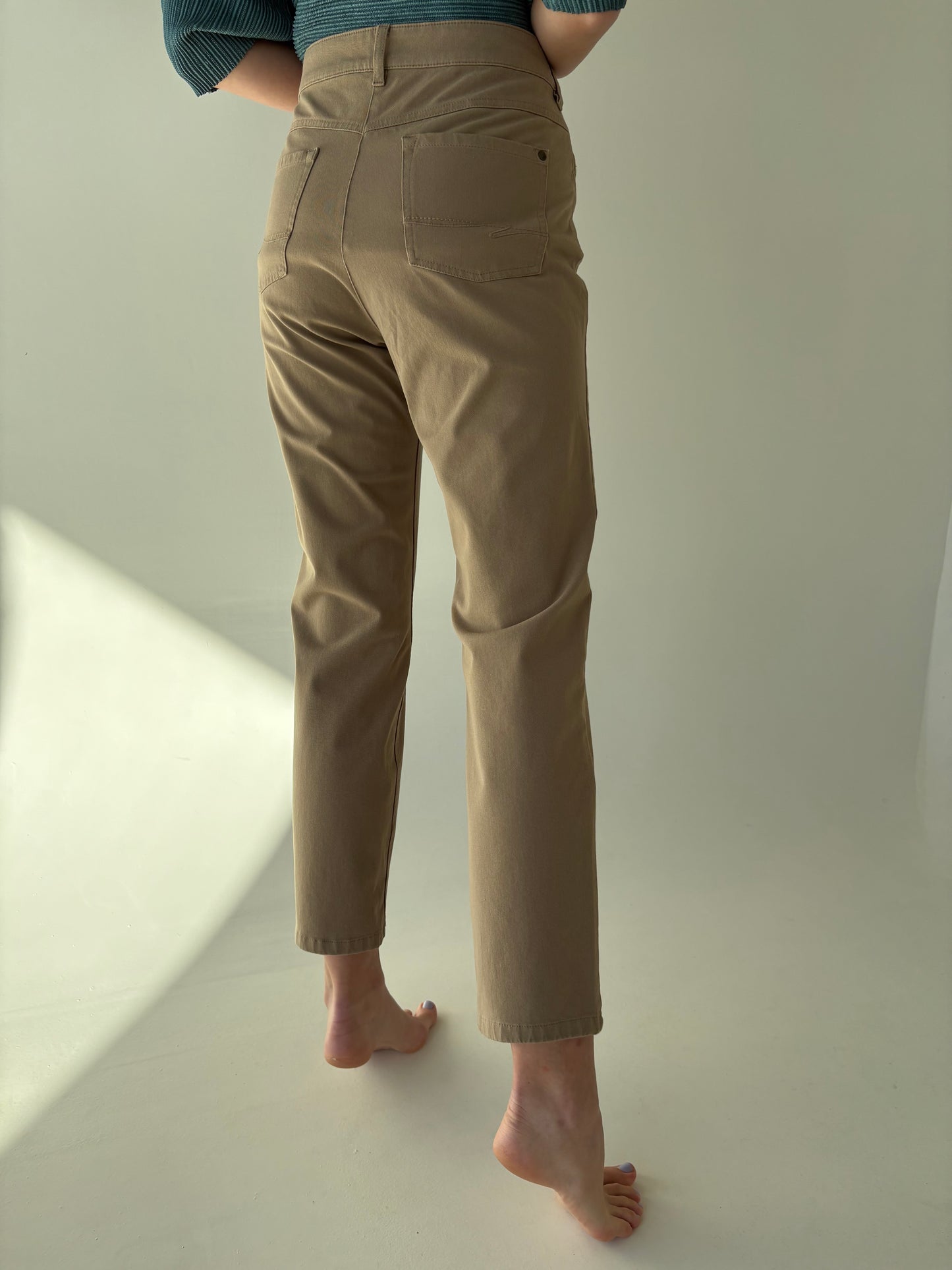 Jeans camel ultra confort modelator cu talie mai generoasă