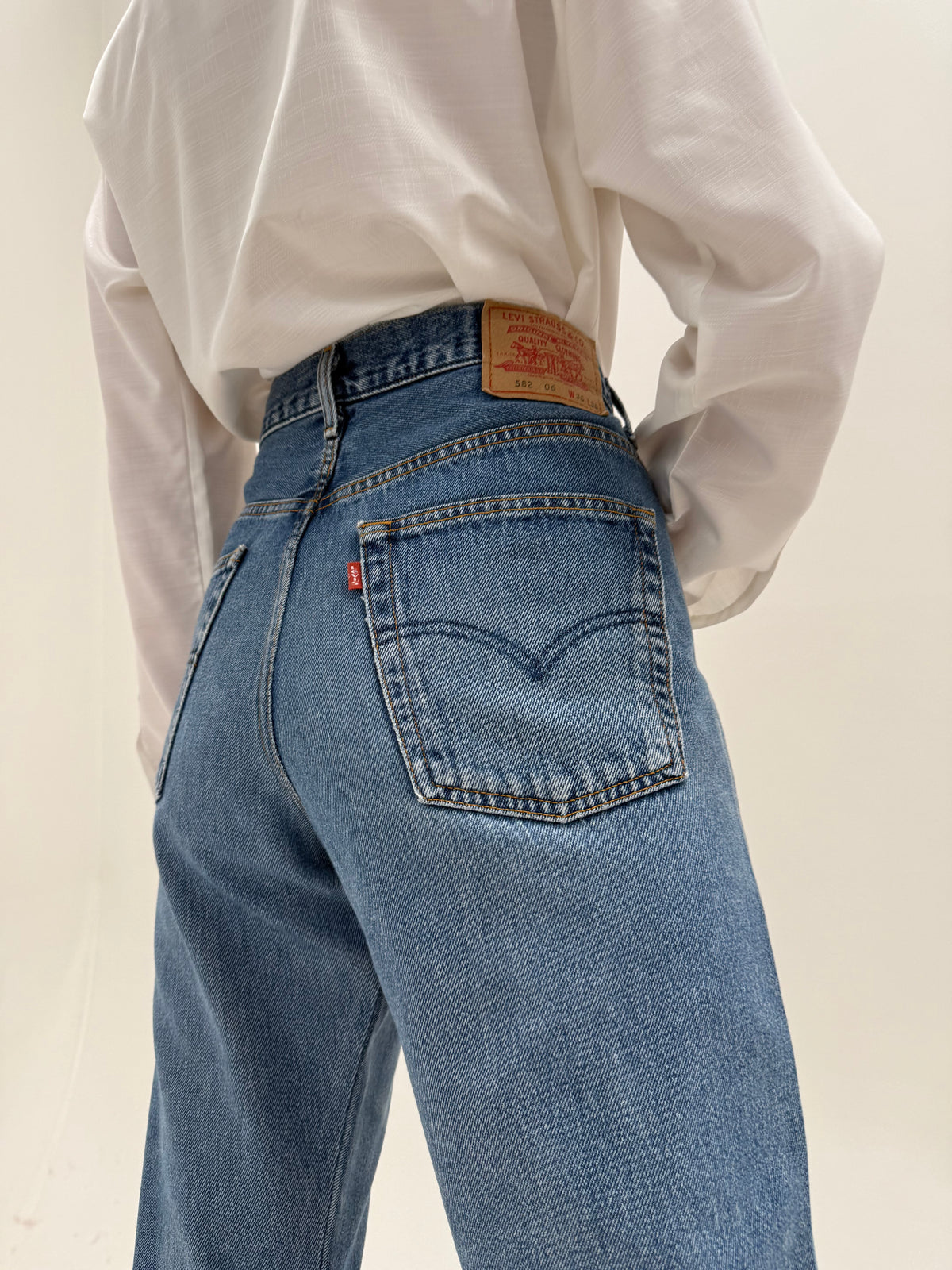 Jeans vintage Levi’s tall straight leg din denim gros de bumbac cu talie înaltă