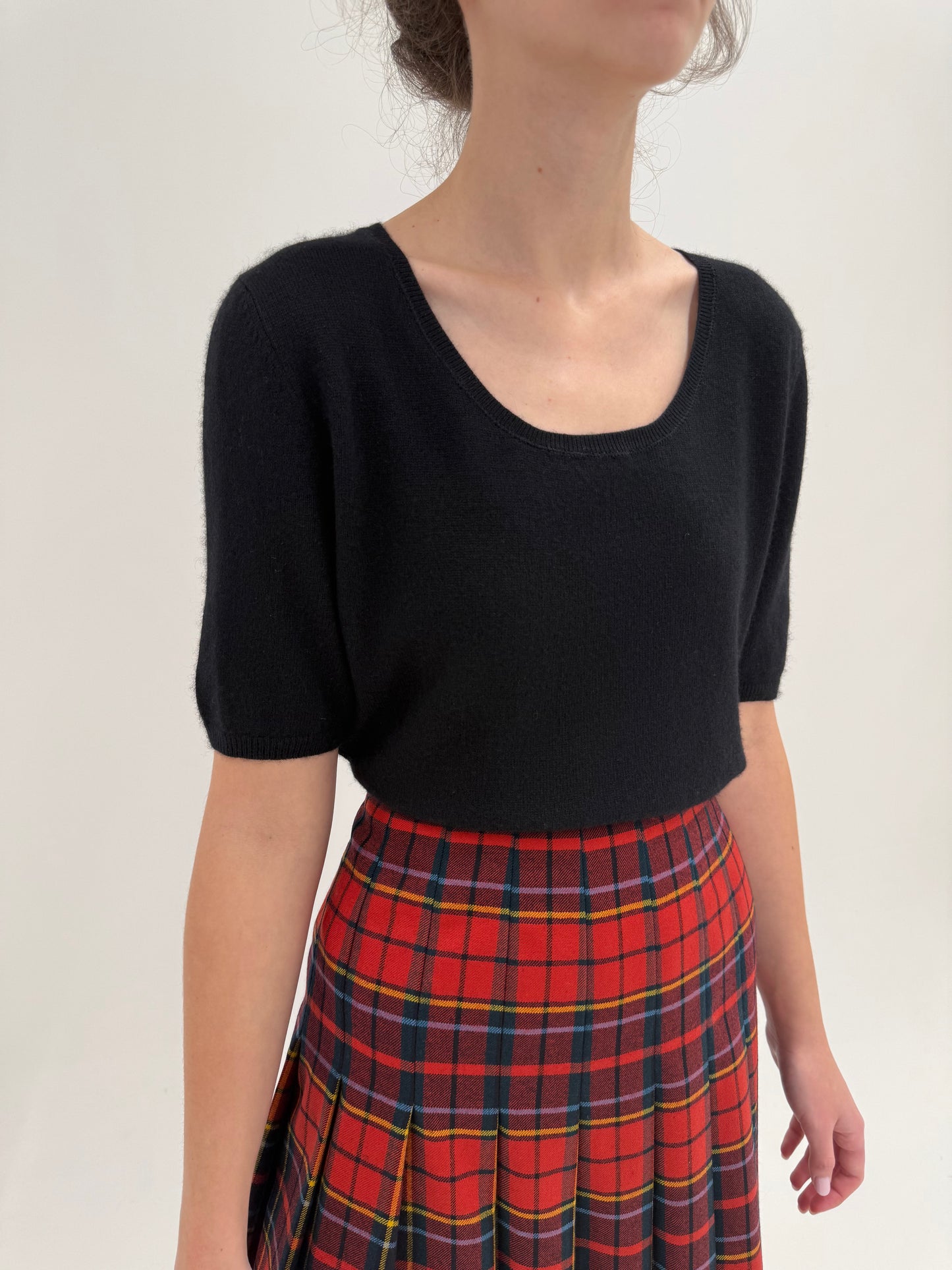 Top negru din cașmir multiply