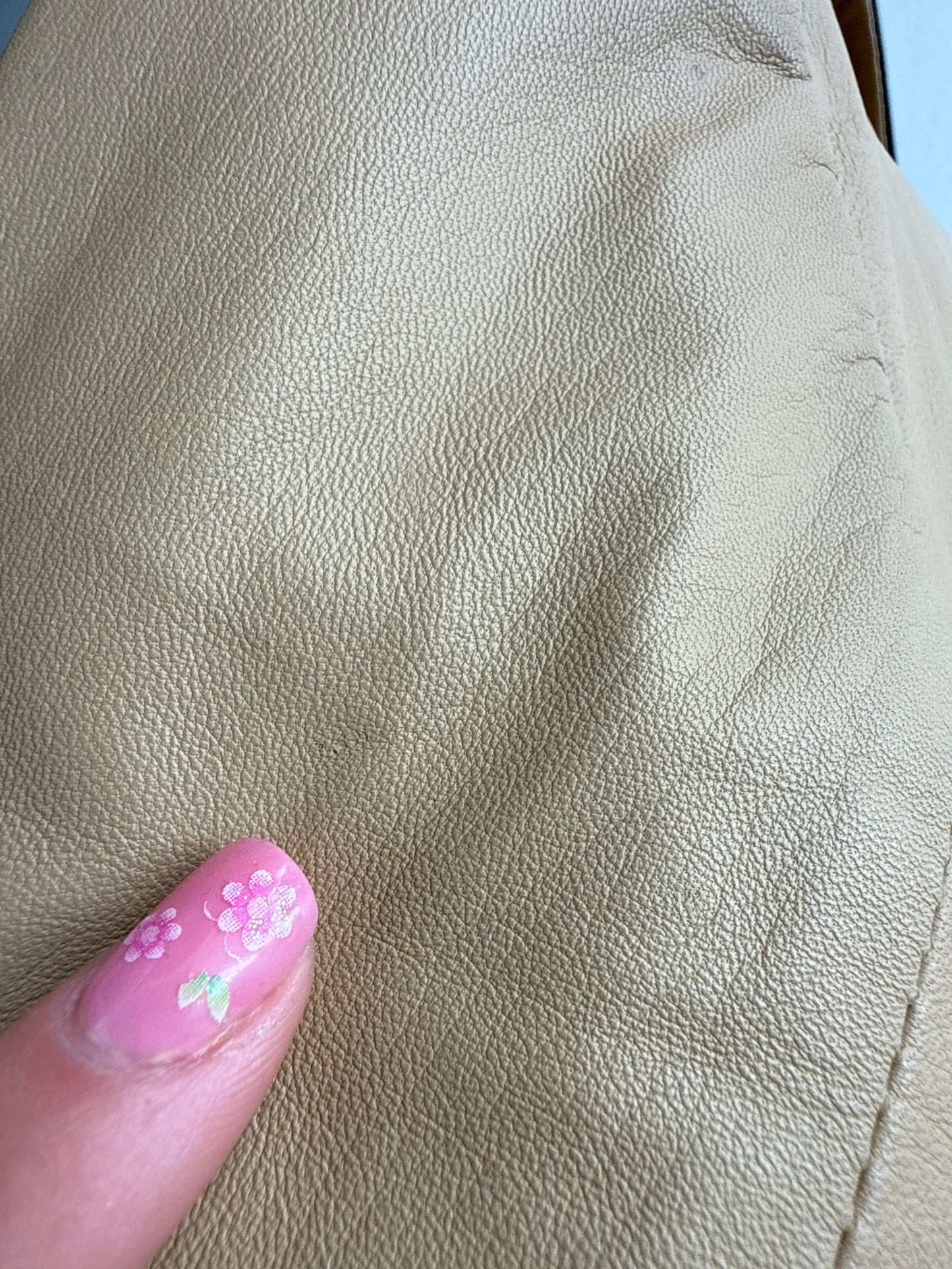 Sacou camel din piele naturală extrem de moale cu revere și manșete contrastante