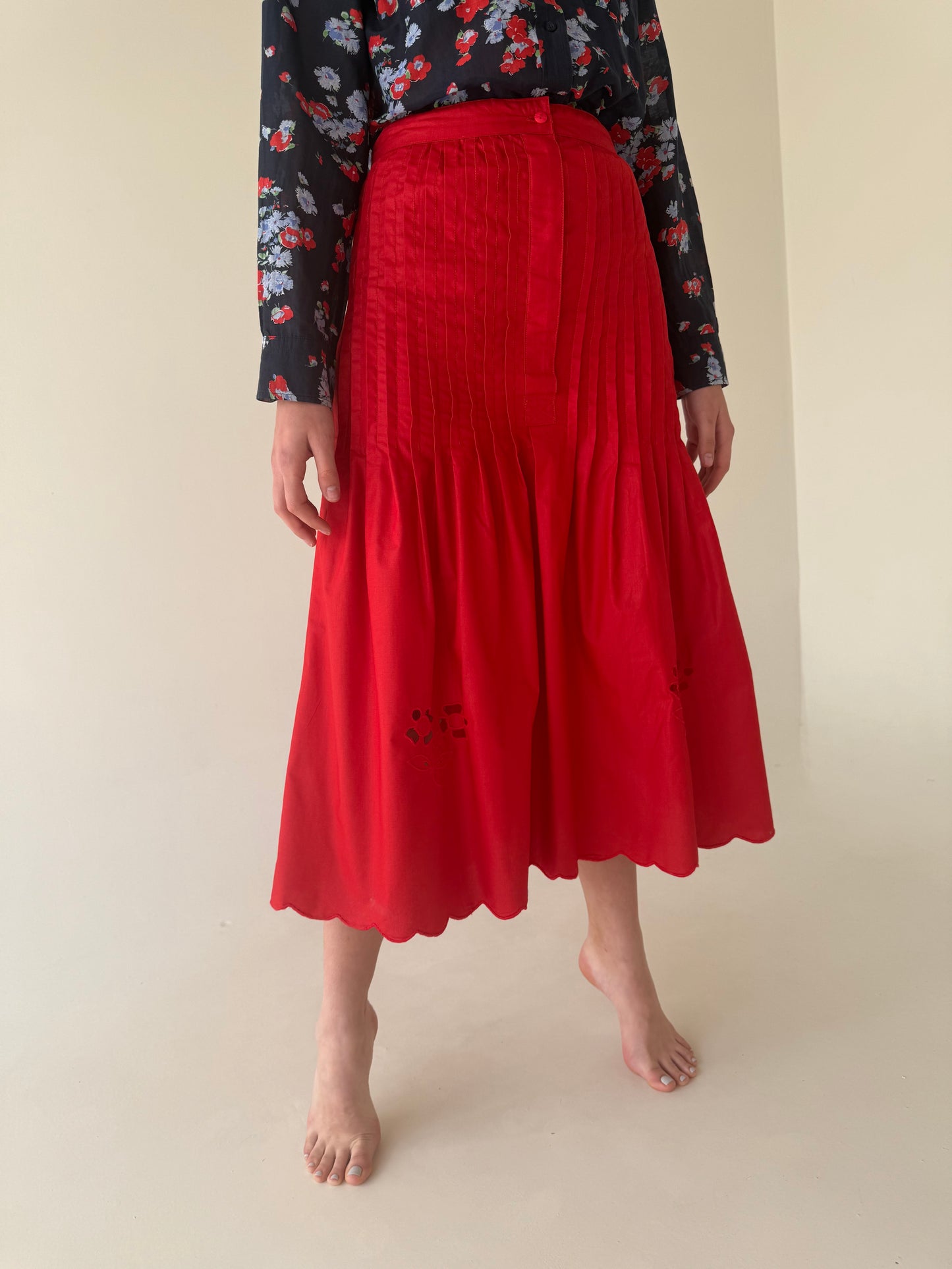 Fustă din pânză de bumbac midi lung  cu broderie anglaise în croi elaborat