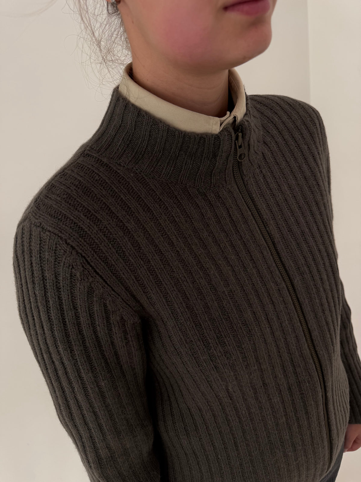 Cardigan gros tip jachetă light kaki din lana extrafina ribbed de gramaj mare