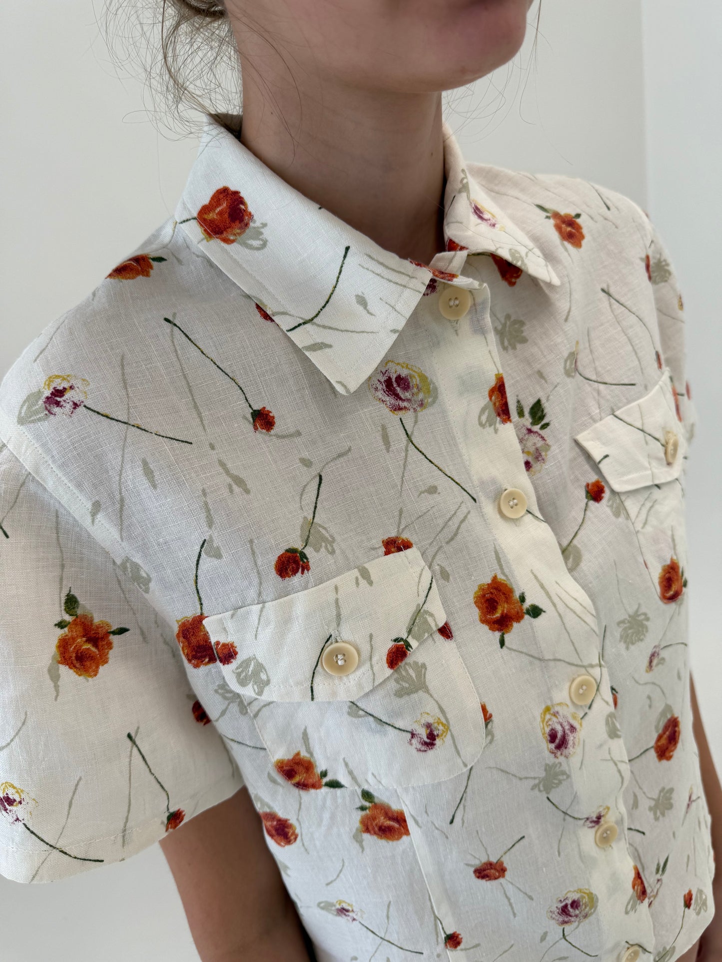 Cămașa italiana butter white din in premium cu print delicat floral
