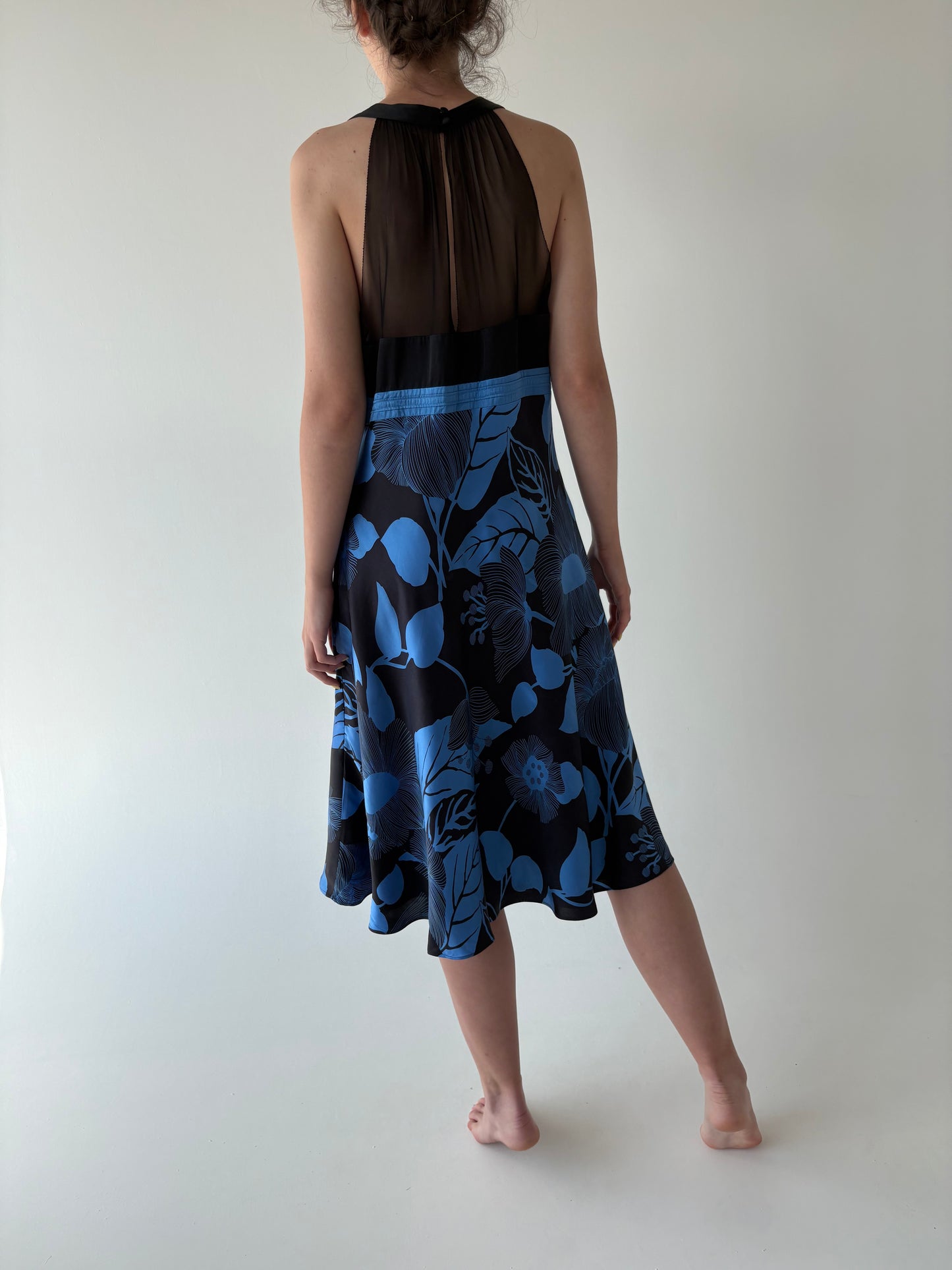 Rochie din mătase naturală în croi super feminin