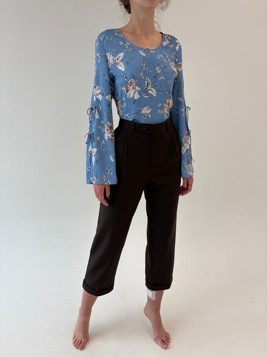 Pantaloni petite chocolate brown din lana extrafina certificată super 100s