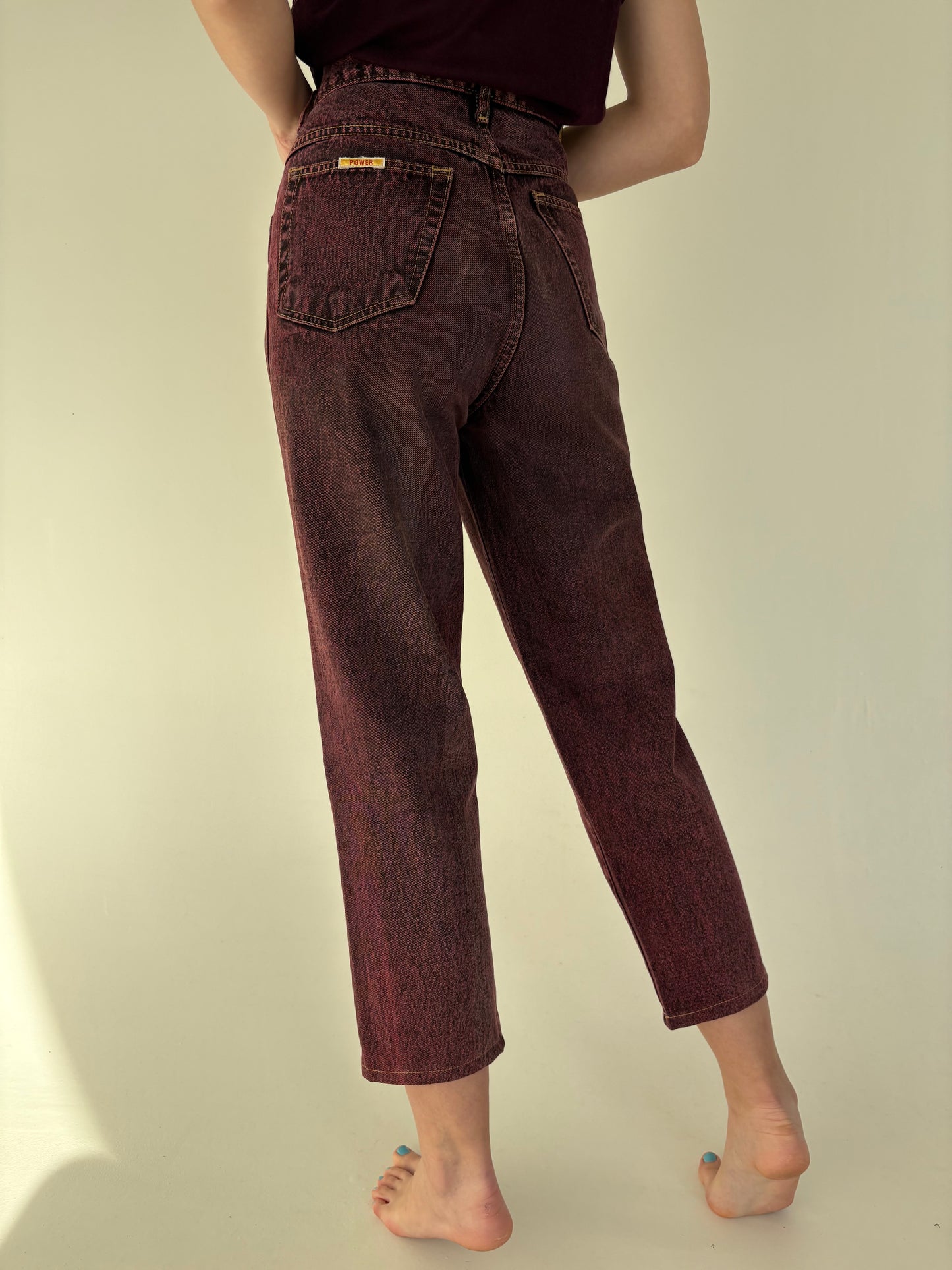 Jeans vintage gros mom fit cu talie ultra ultra înaltă burgundy wash