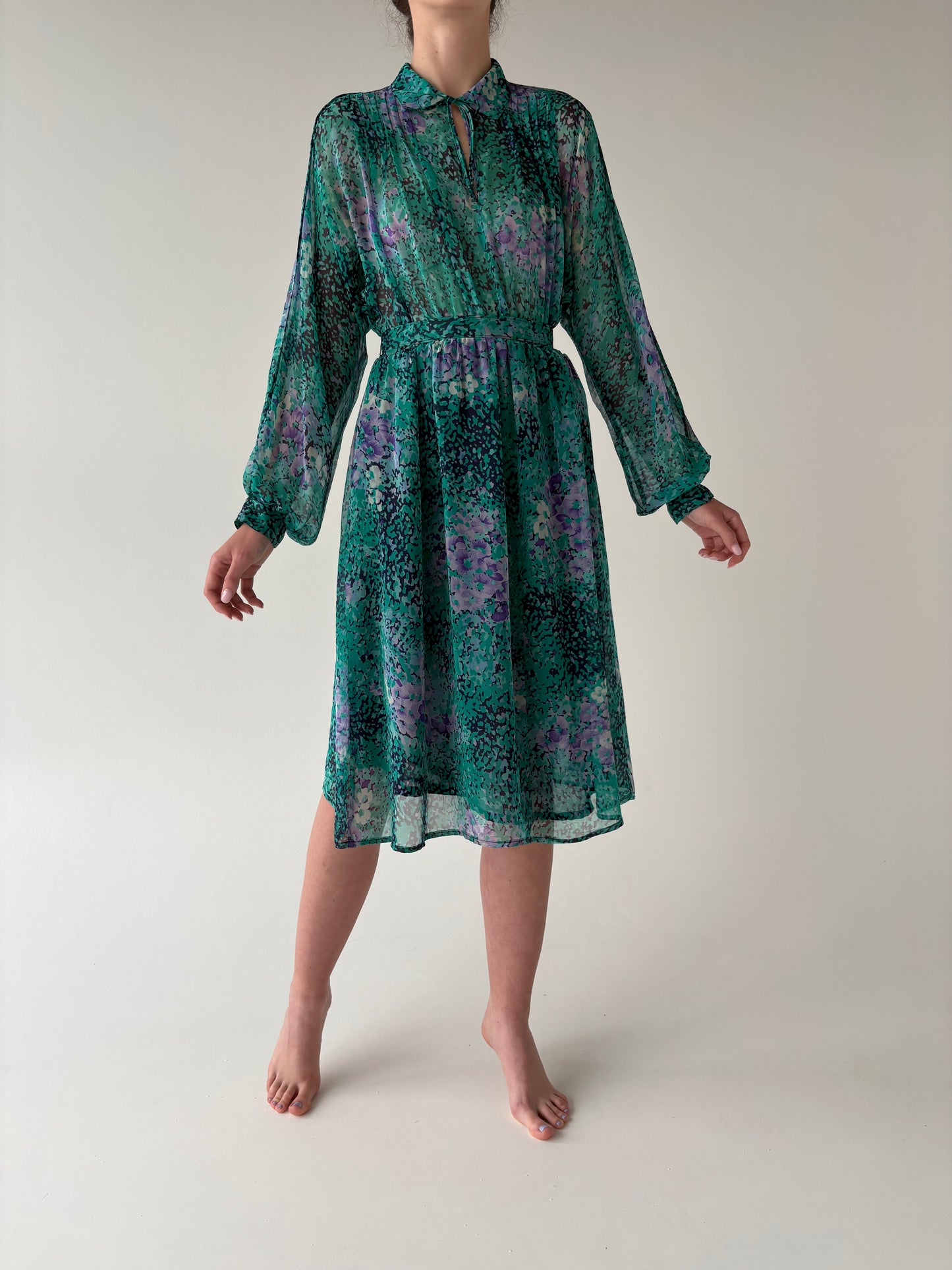 Rochie vintage de excepțională din mătase naturală cu talie reglabilă