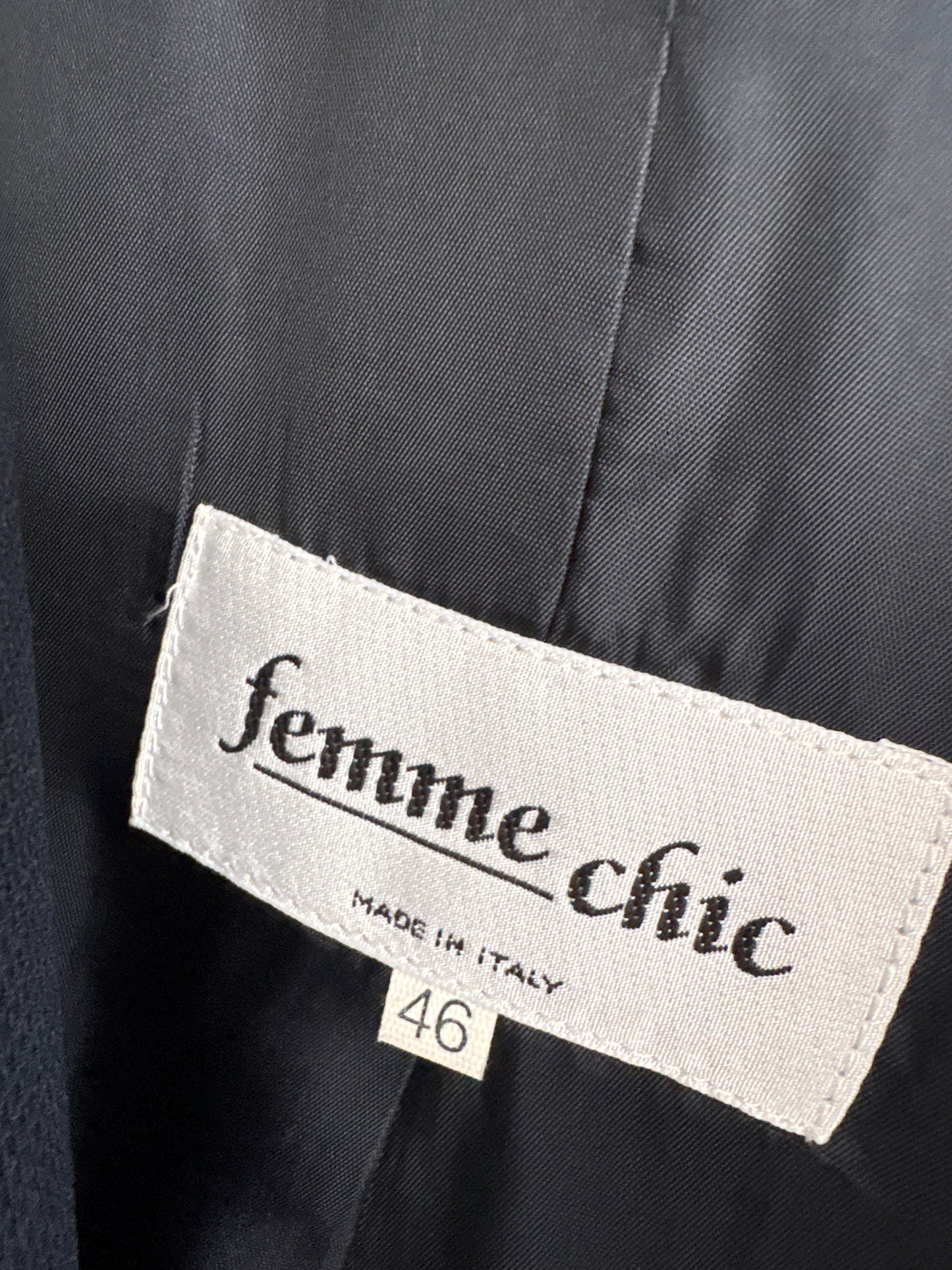 Sacou cambrat Navy blue cu nasturi decorativi și croi minimalist