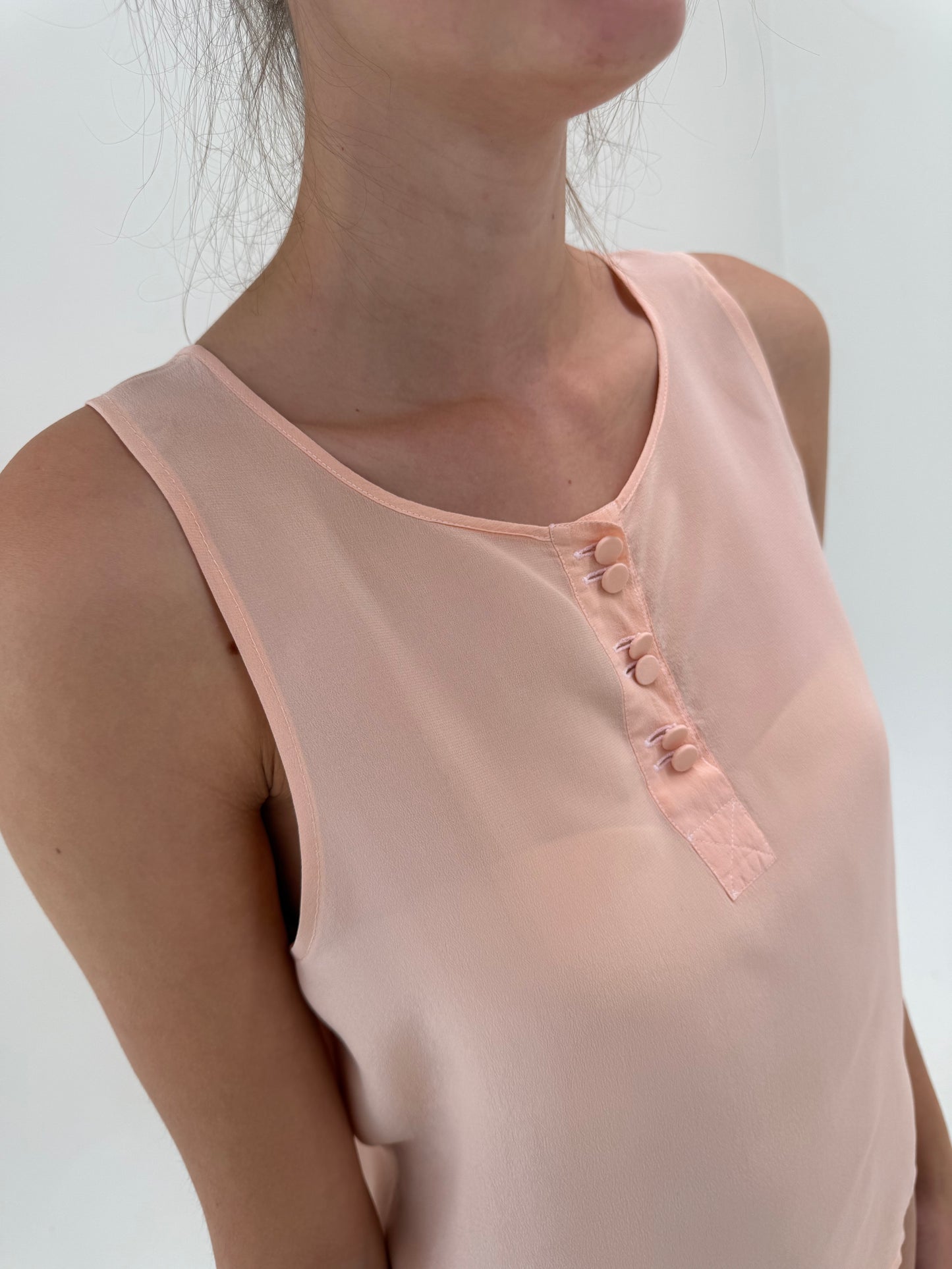 Top salmon pink in croi minimalist din mătase naturală