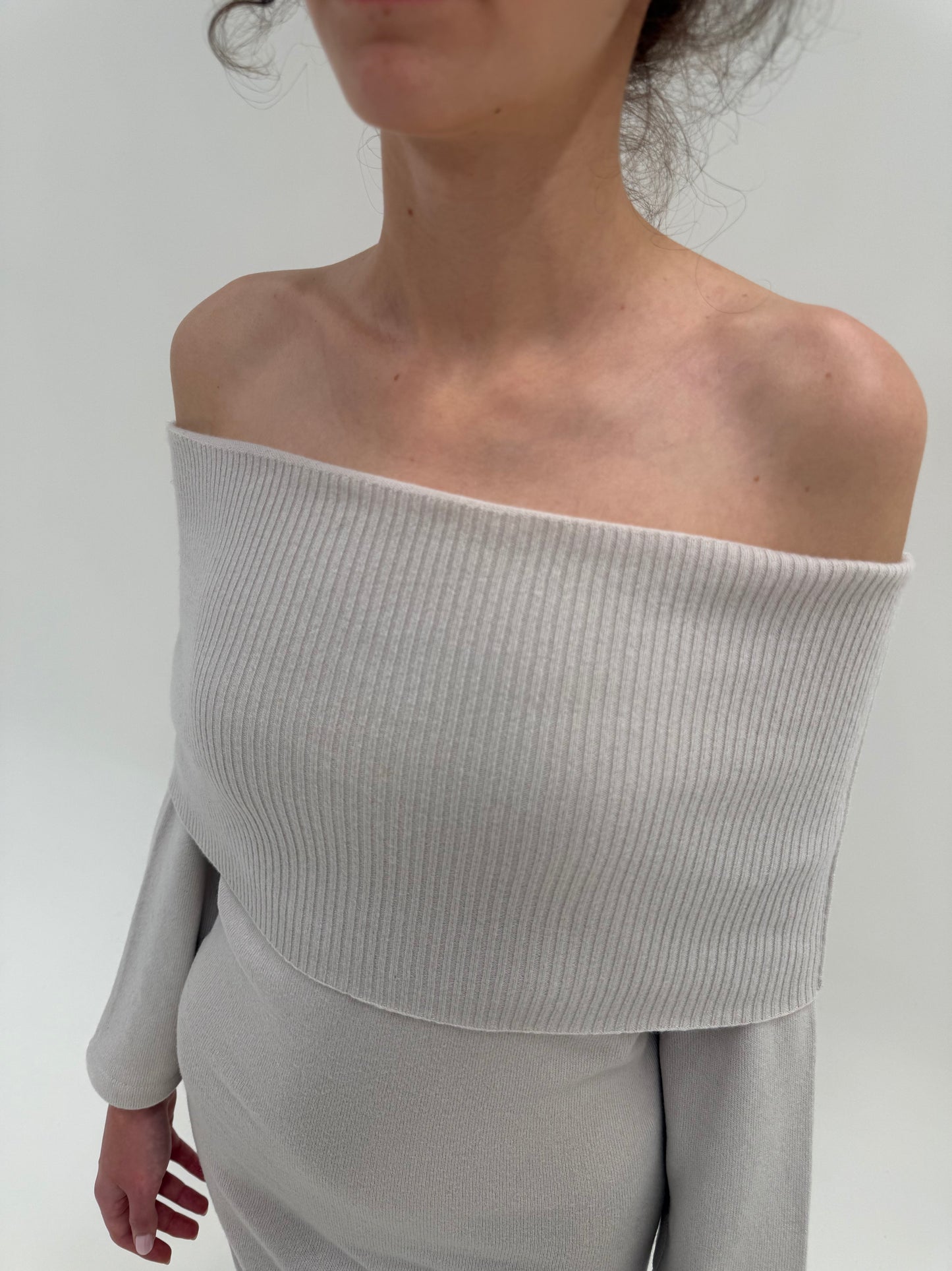 Rochie mini silver gray italiană din lana extrafina de gramaj mare