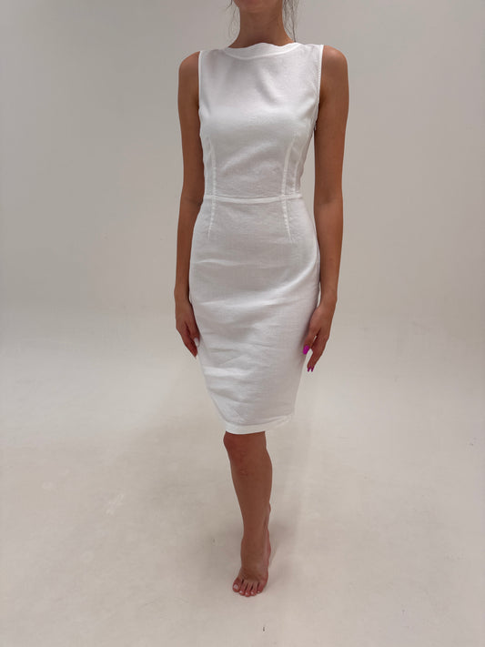Rochie Armani din pânză moale de in și bumbac in croi minimalist elevat atemporal