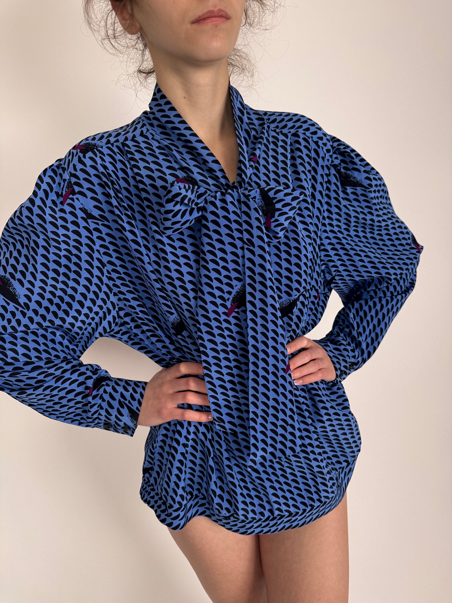 Set din mătase naturală excepționala plină cu print geometric