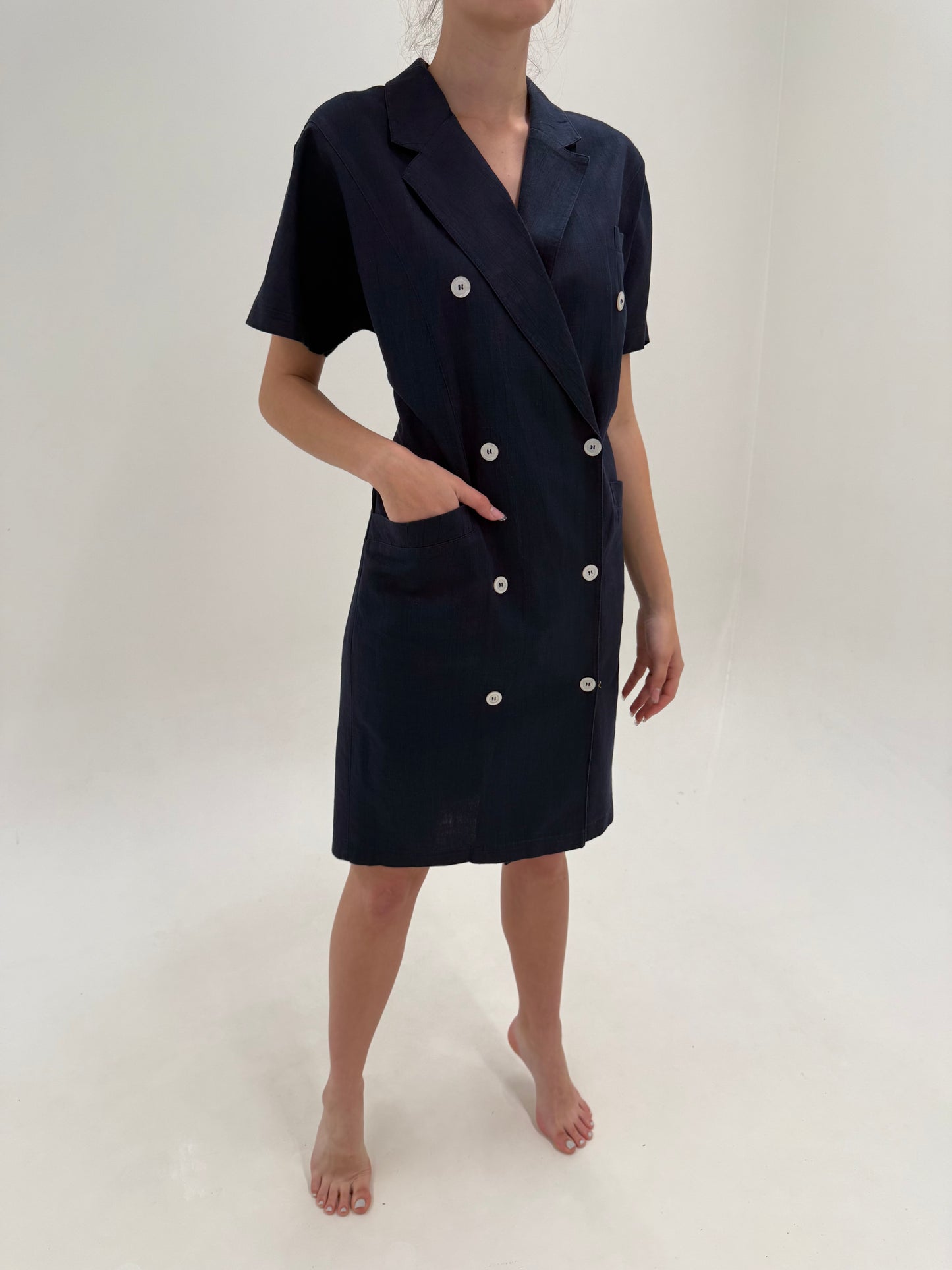 Rochie vintage italiană din pânză ușor structurată de în și bumbac cu revere late