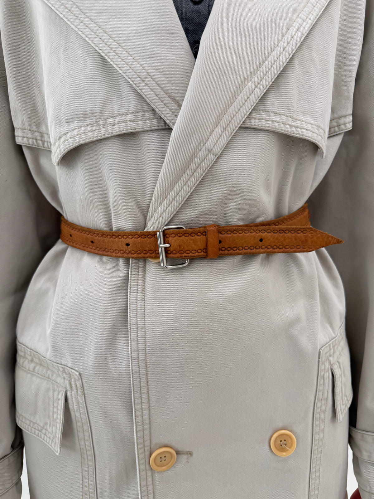 Trench Moschino tall din gabardină cu interior light padded light nude cu închidere dublă