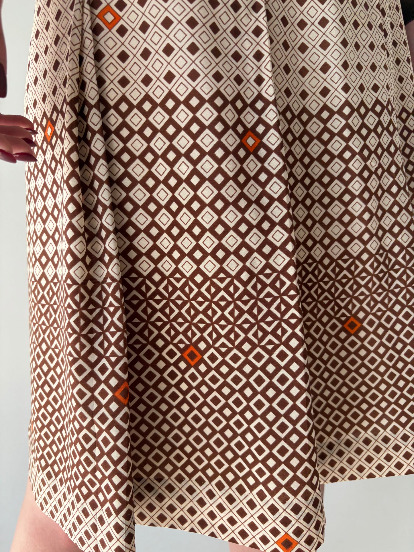 Fustă vintage nude plisata cu print chocolate brown