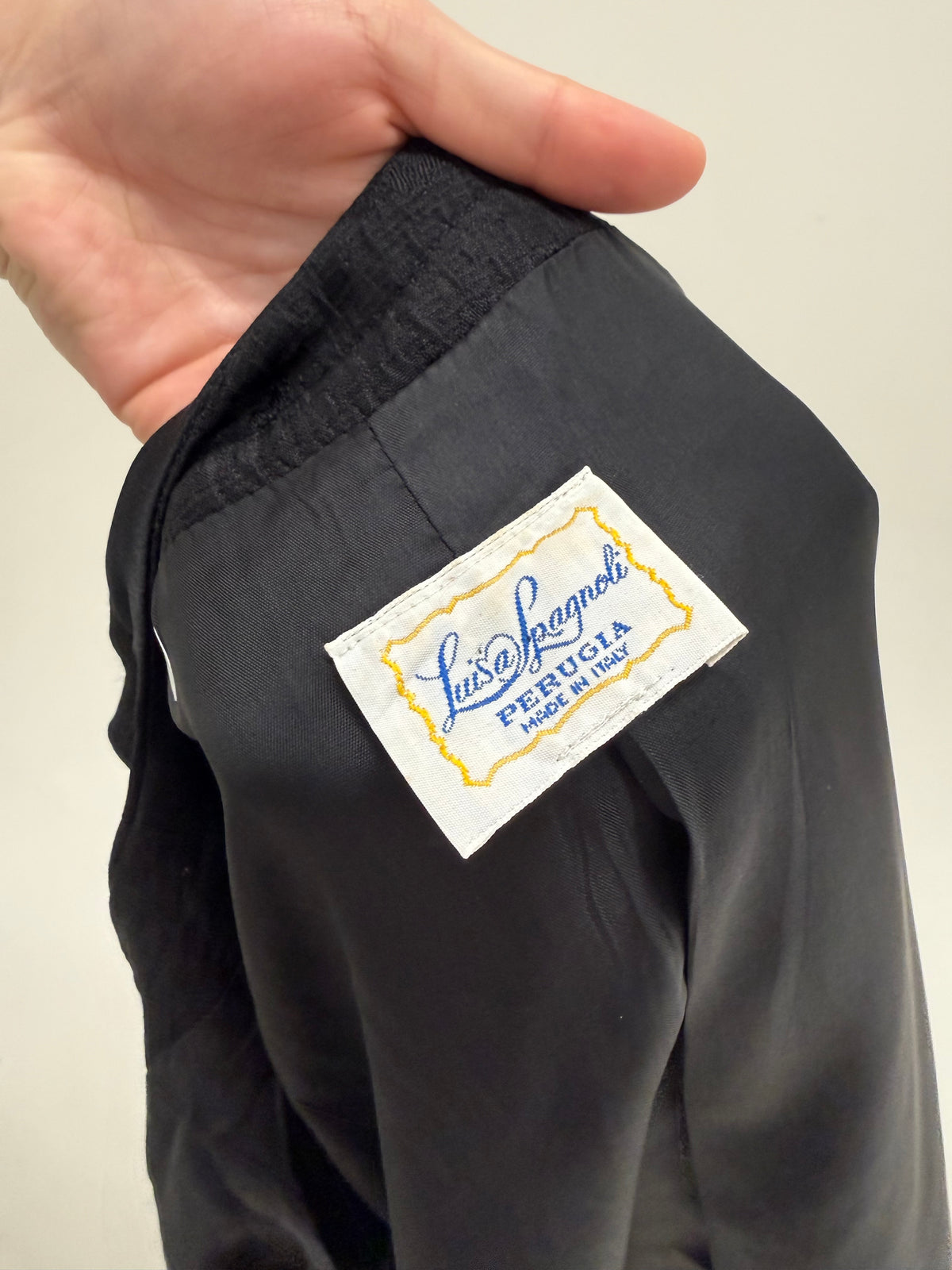 Sacou negru Luisa Spagnoli elegant din stofita jacquard excepțională